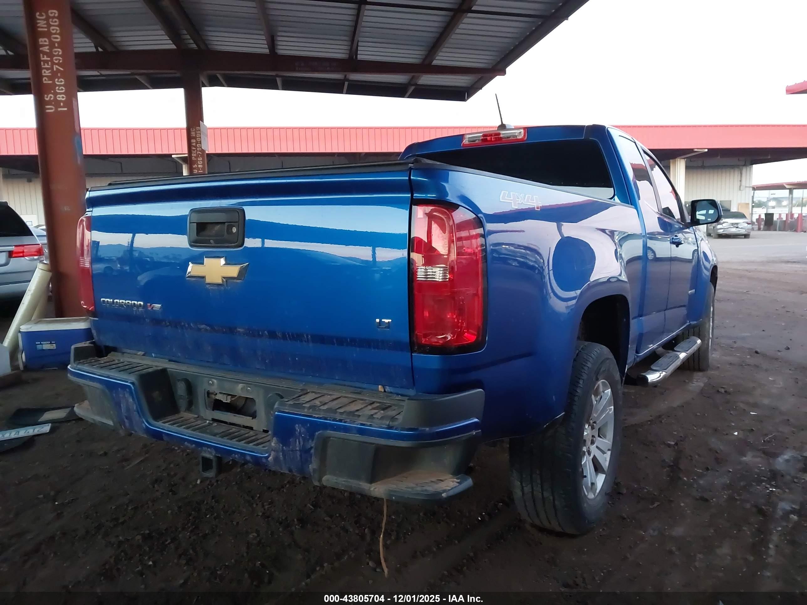 CHEVROLET COLORADO image 4