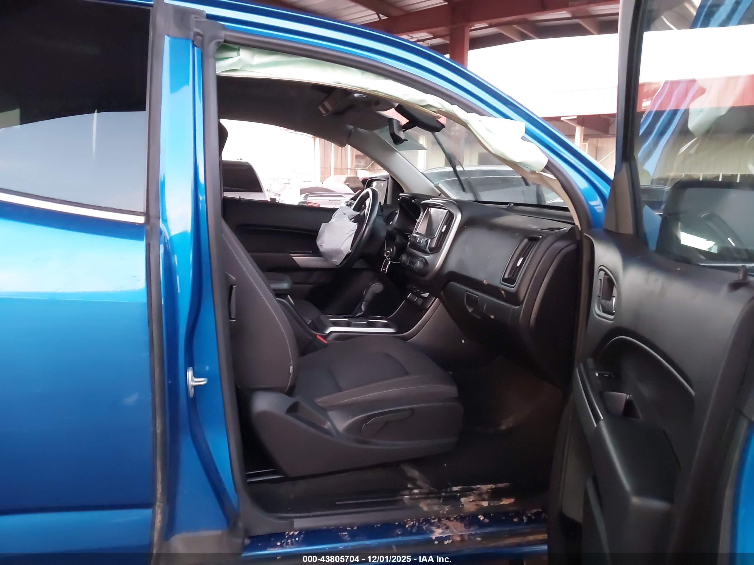 CHEVROLET COLORADO image 5