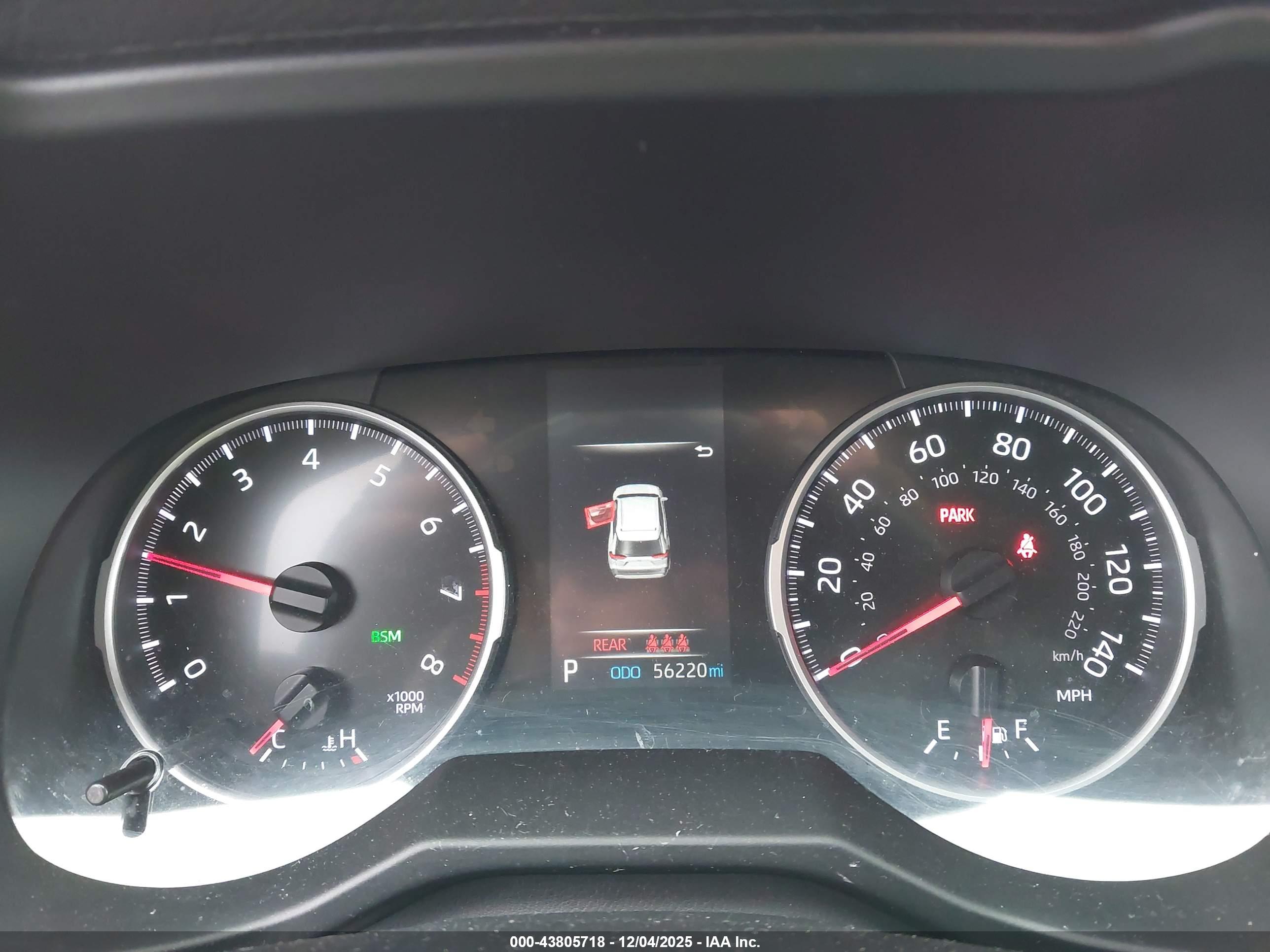 TOYOTA RAV4 image 7