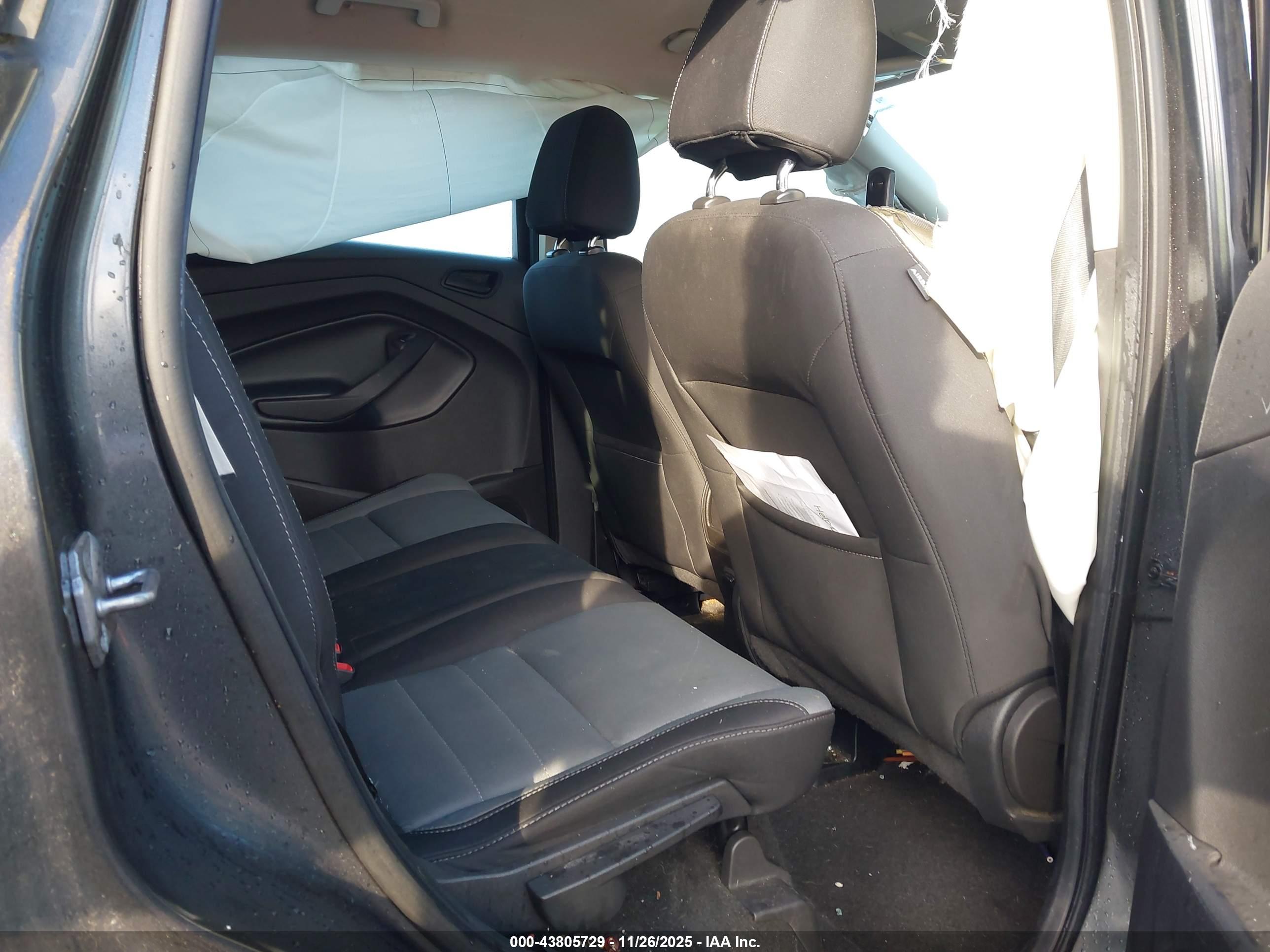 FORD ESCAPE image 8