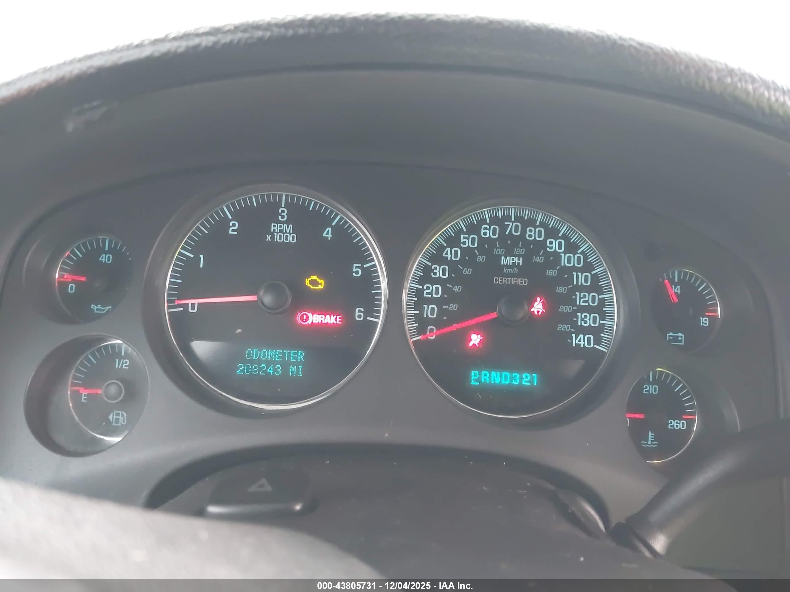 CHEVROLET TAHOE image 7