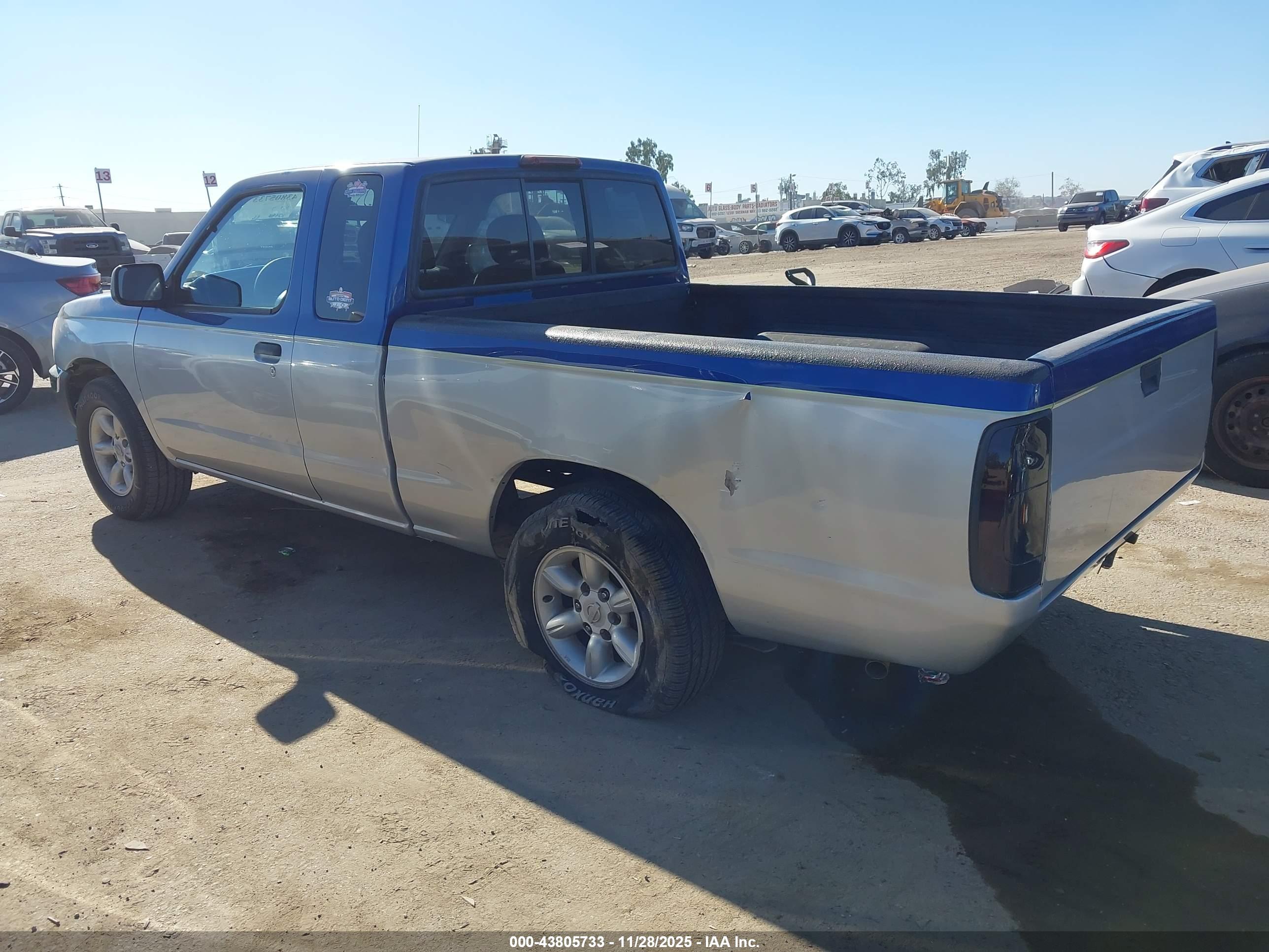 NISSAN FRONTIER image 3