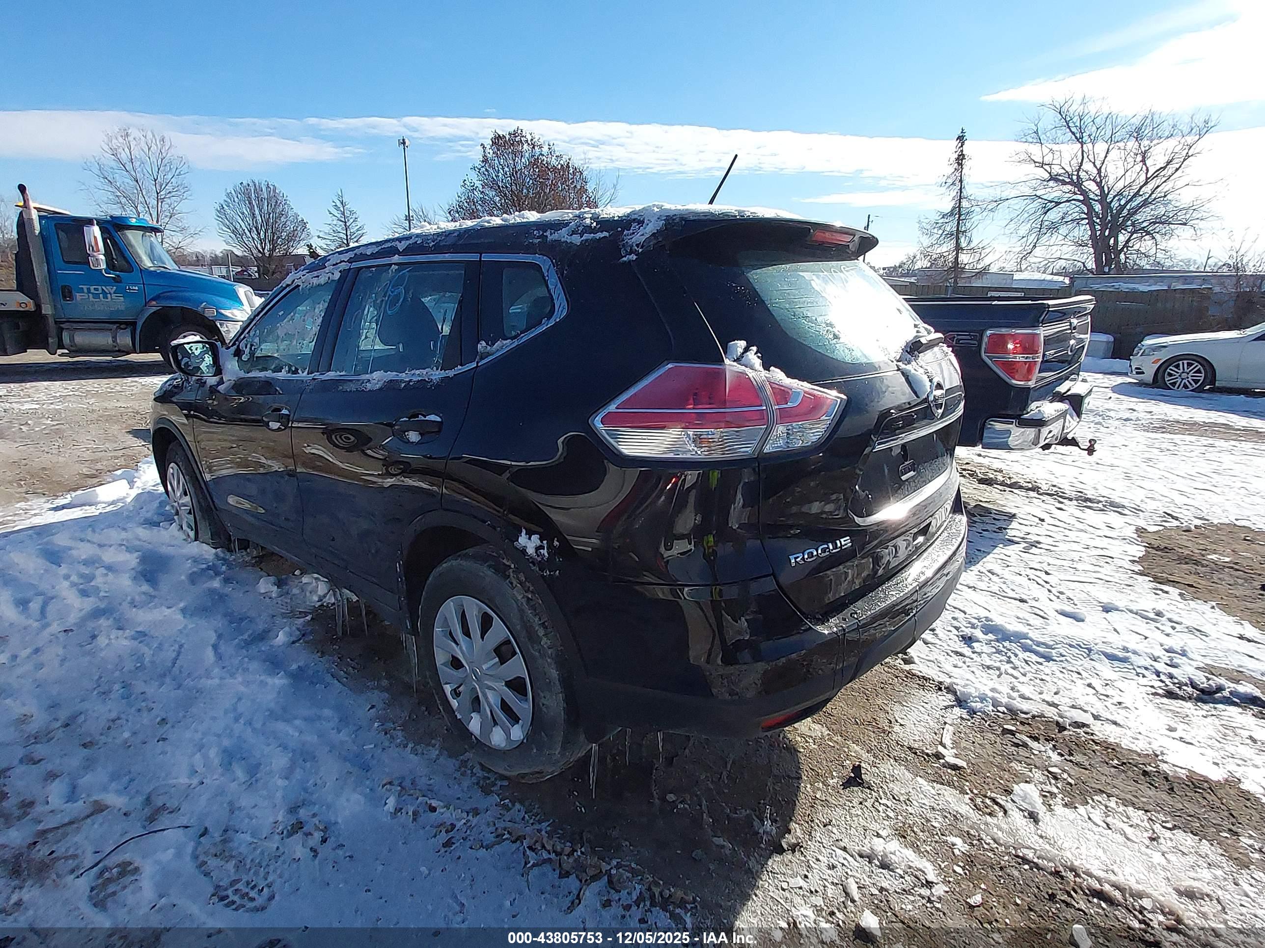 NISSAN ROGUE image 3