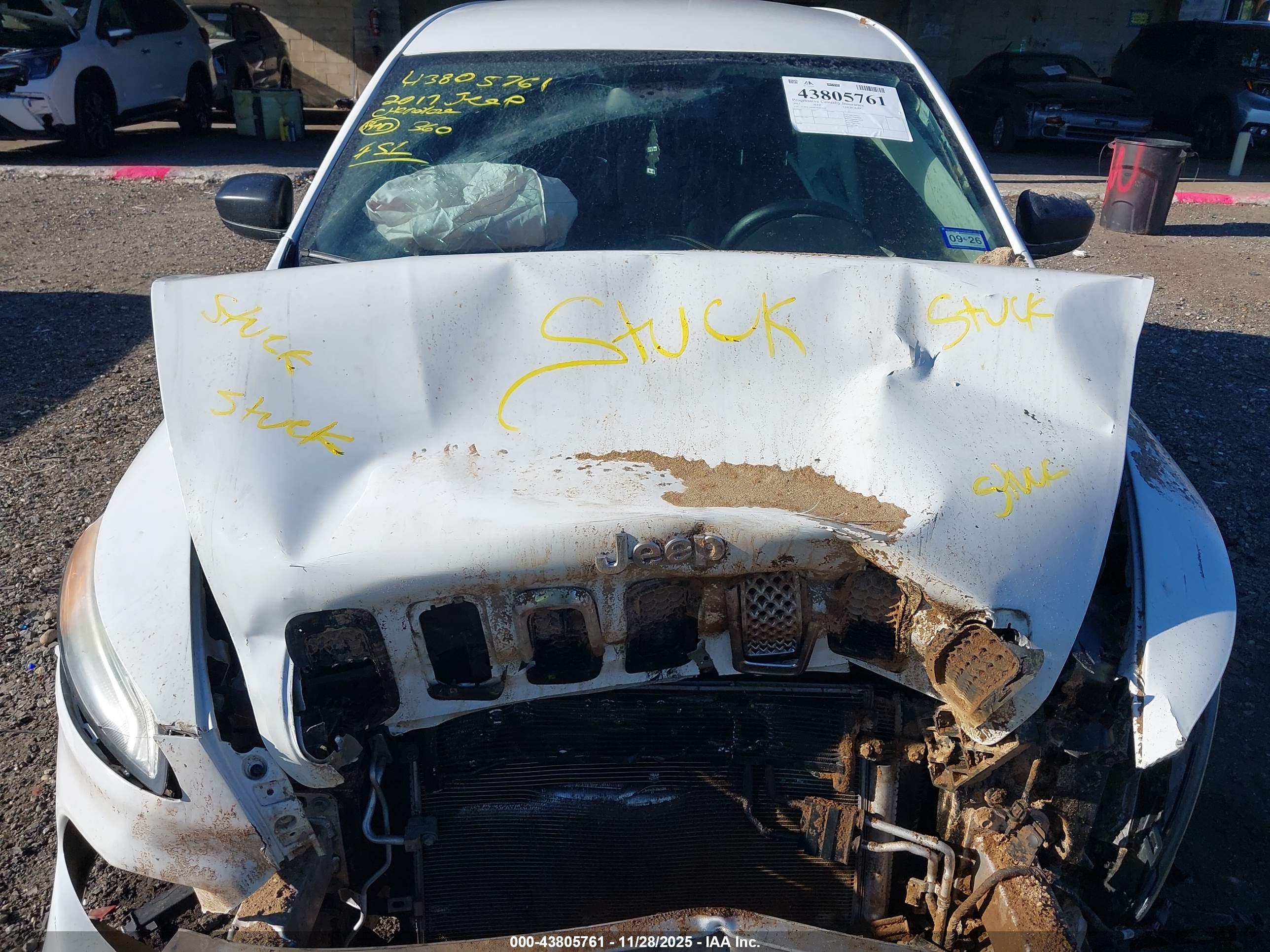JEEP CHEROKEE image 10