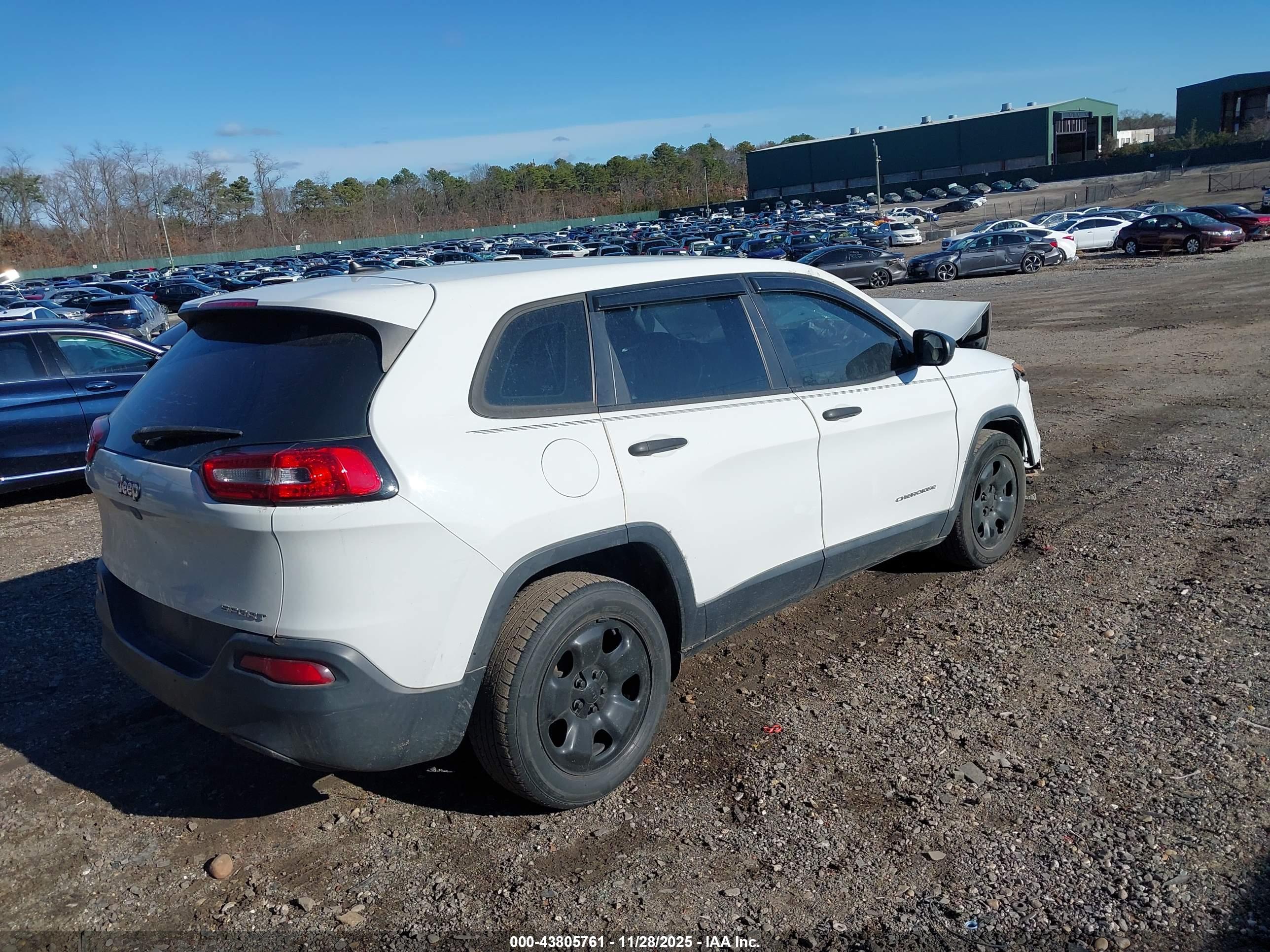 JEEP CHEROKEE image 4