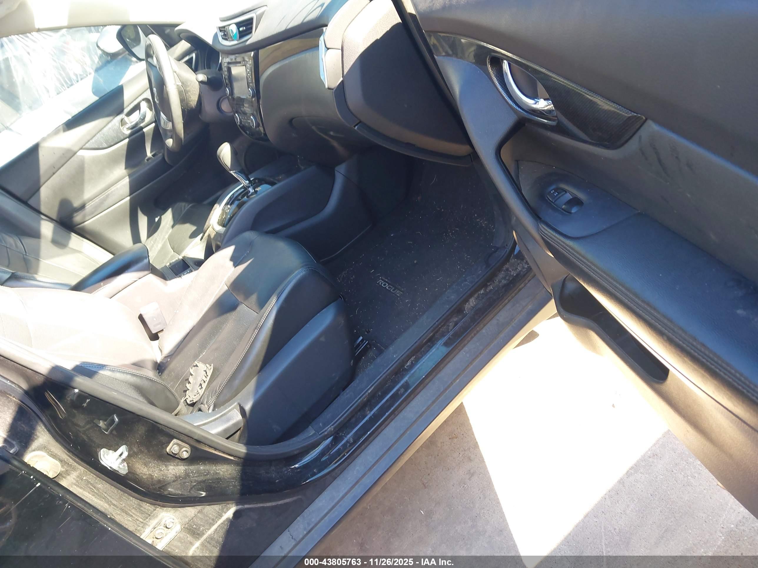 NISSAN ROGUE image 5