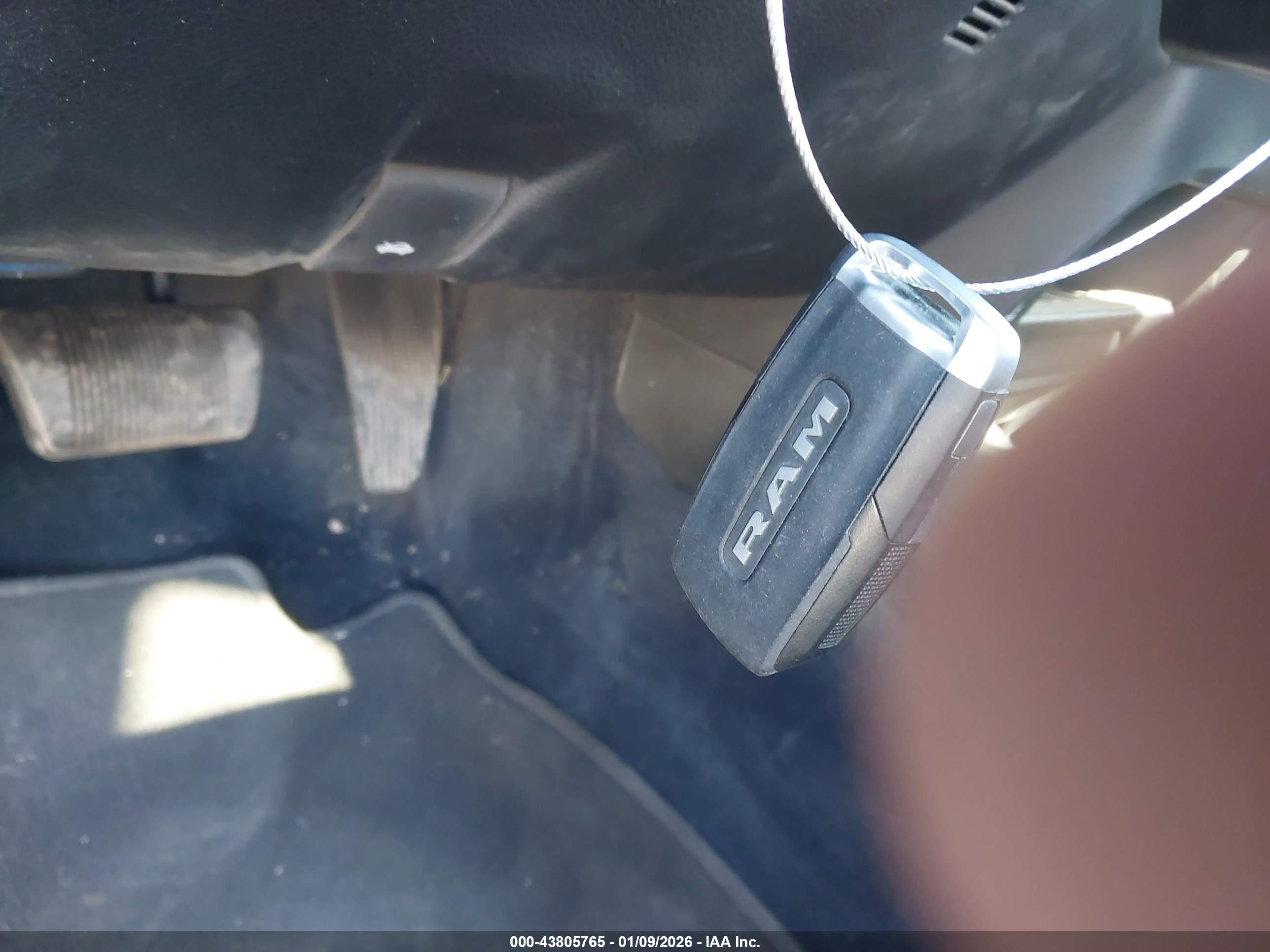 RAM 2500 image 11