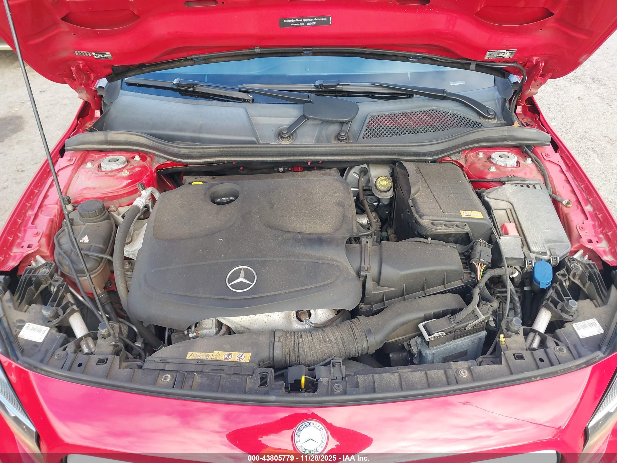 MERCEDES-BENZ GLA image 10