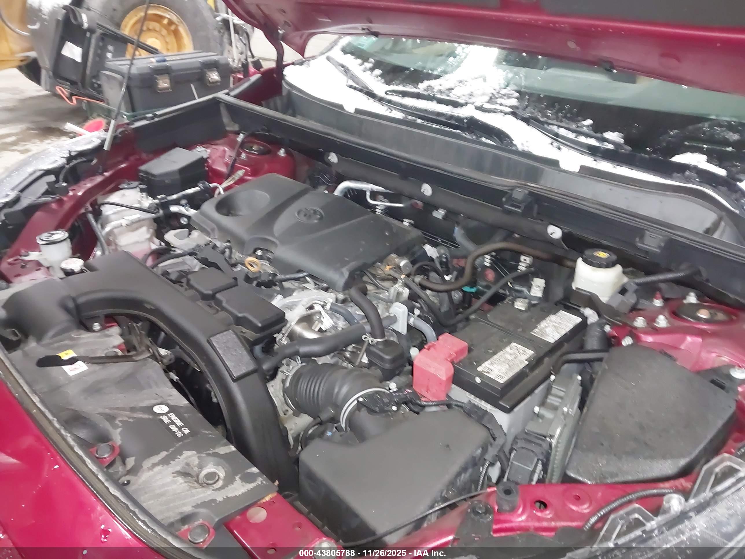 TOYOTA RAV4 image 10