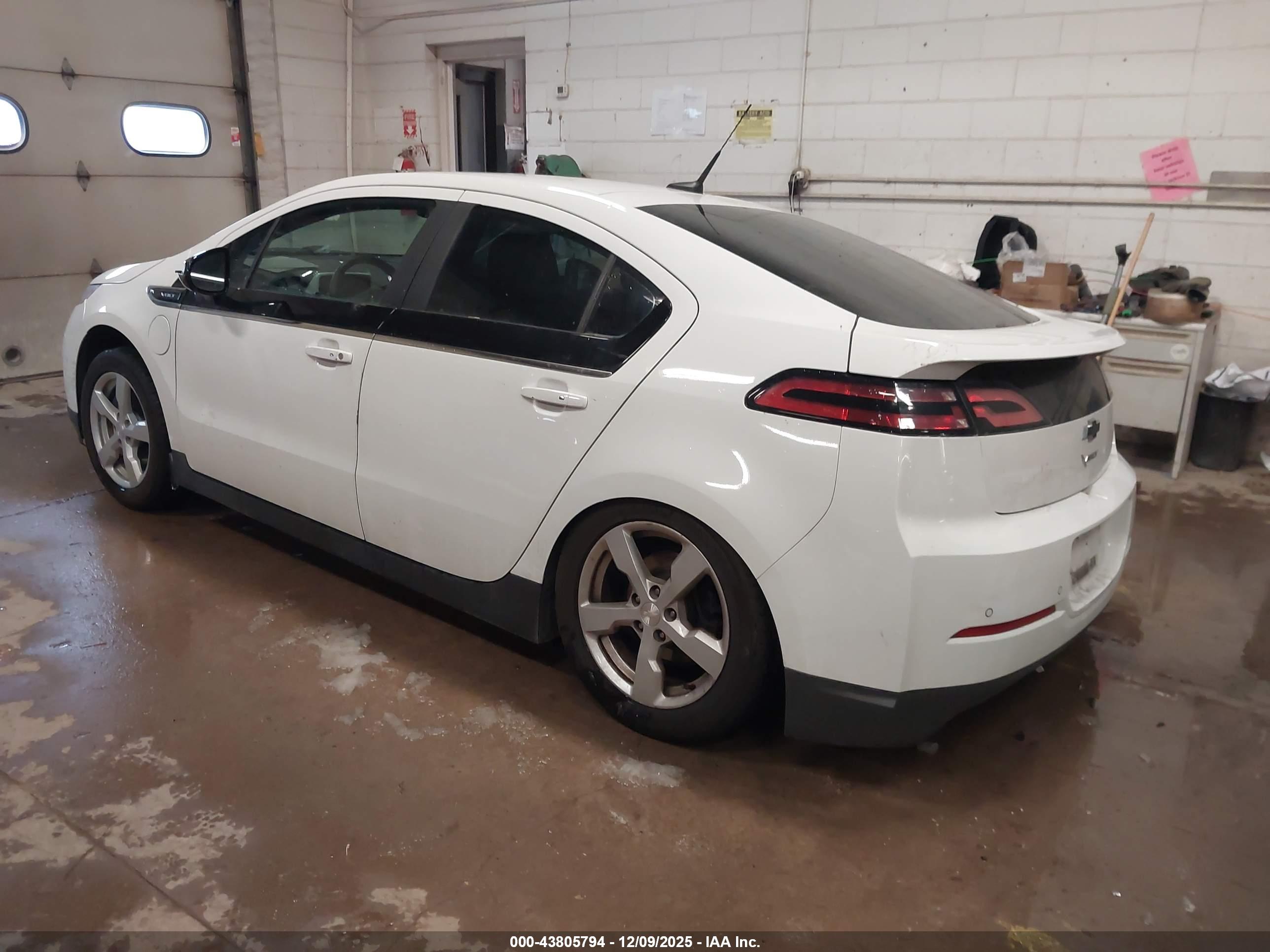 CHEVROLET VOLT image 3
