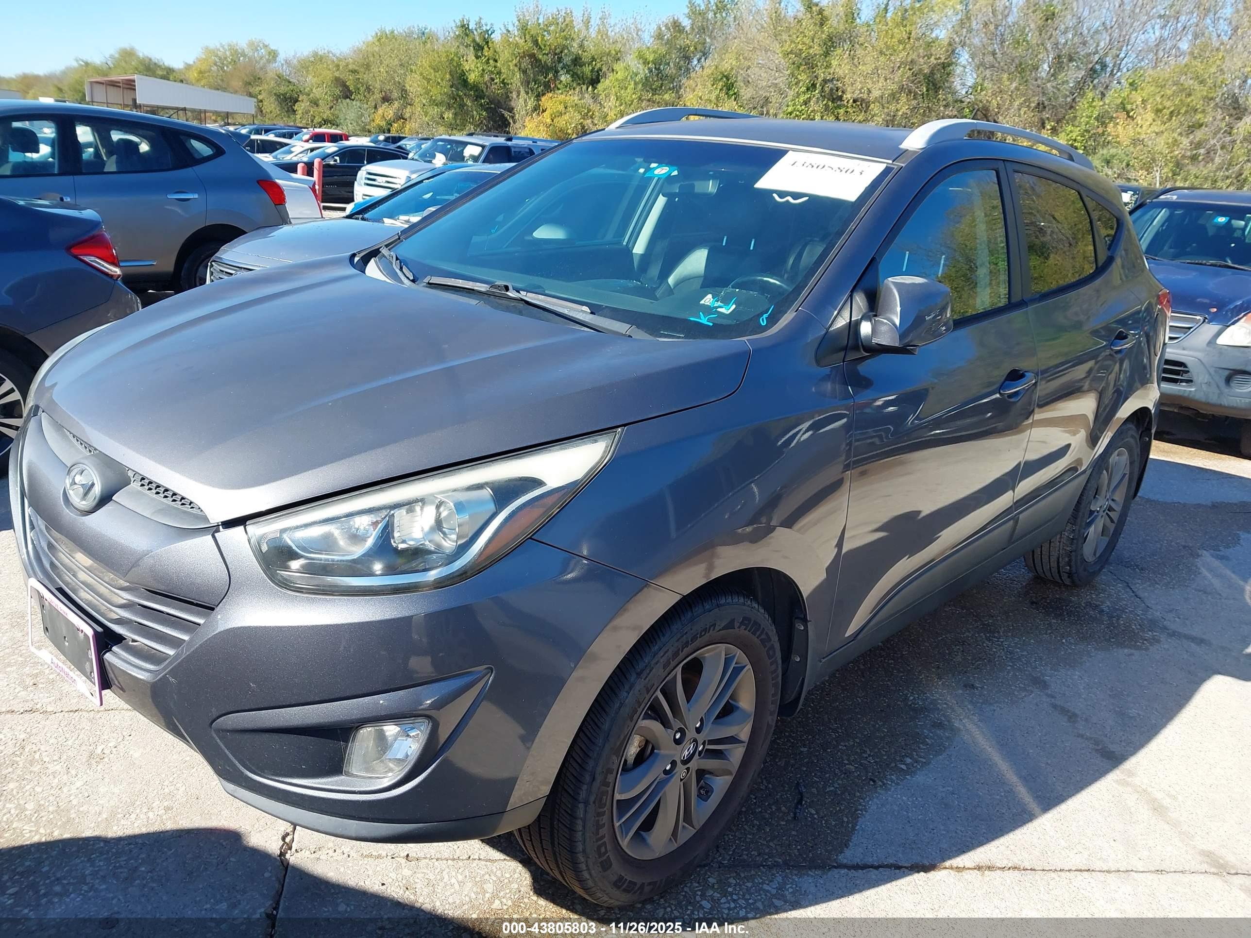 HYUNDAI TUCSON image 2