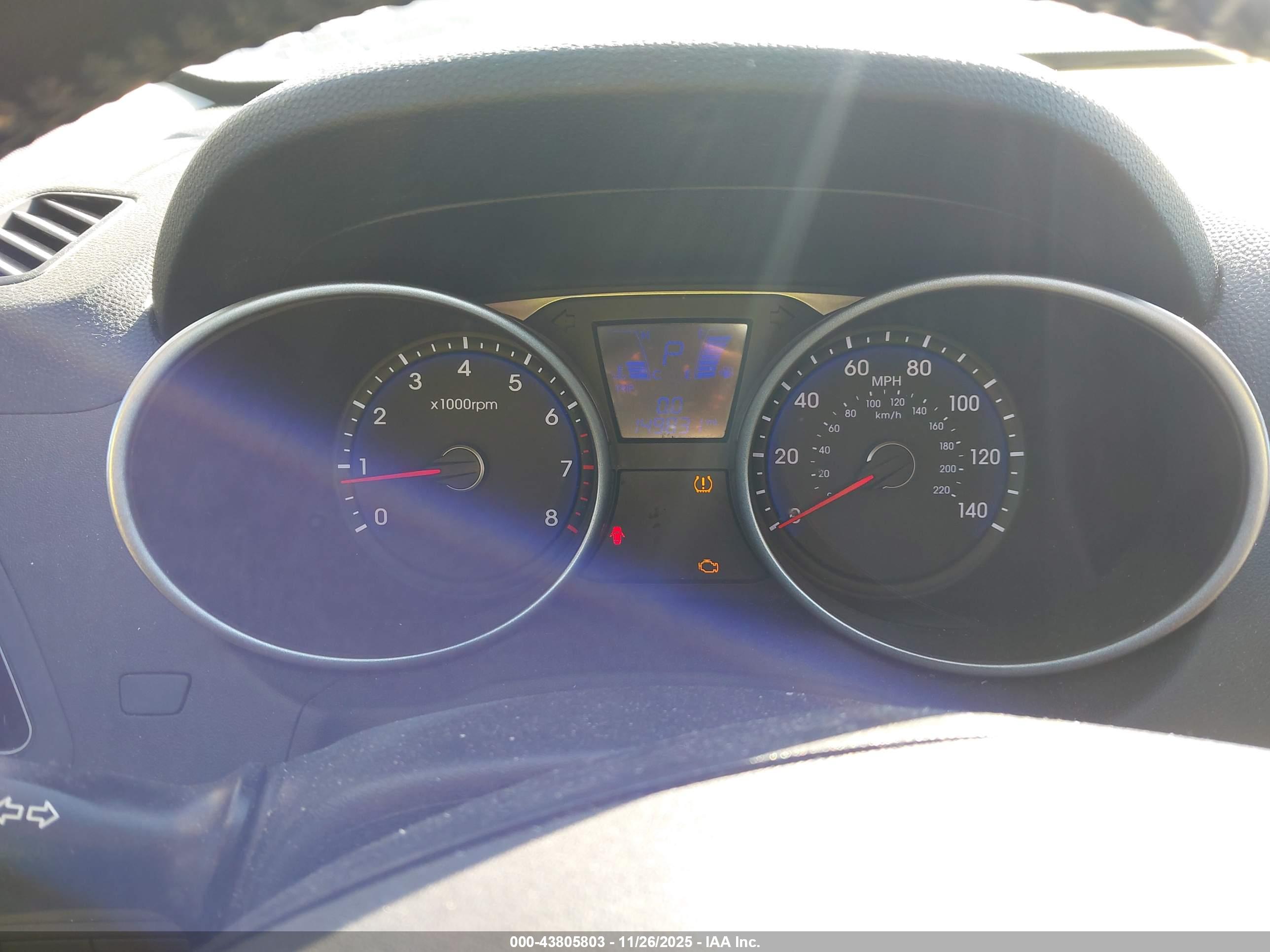 HYUNDAI TUCSON image 7