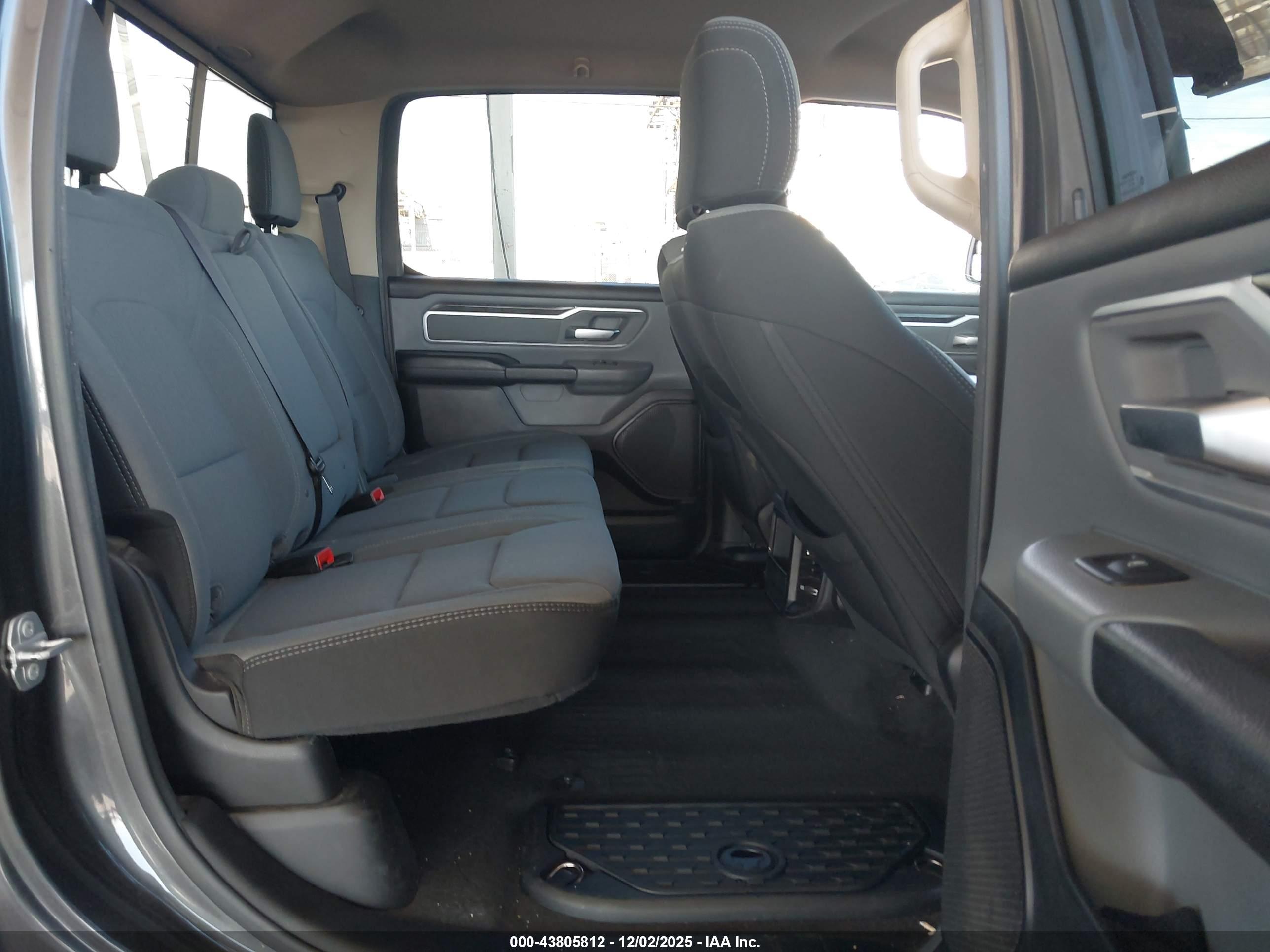 RAM 1500 image 8