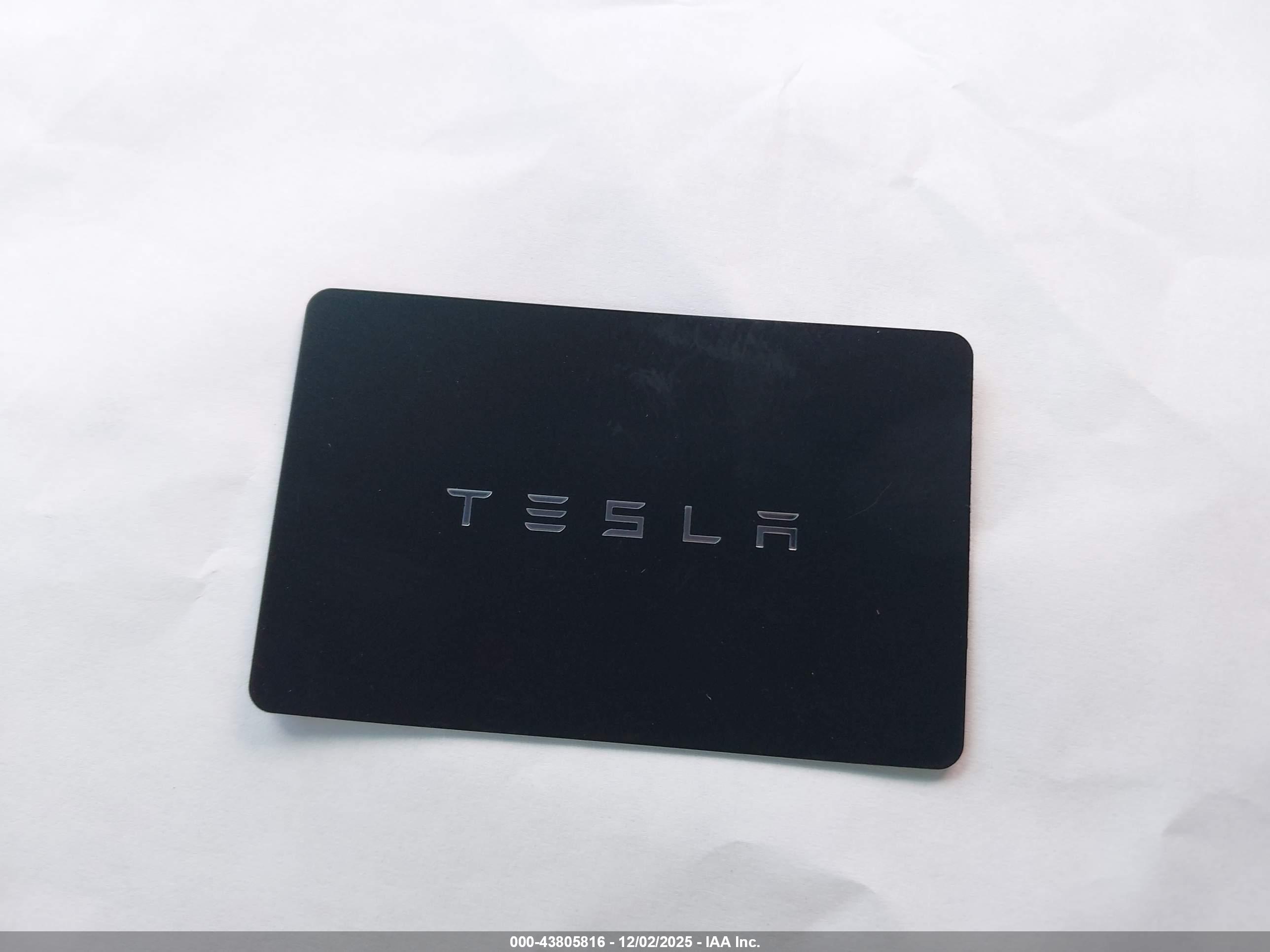 TESLA MODEL image 11
