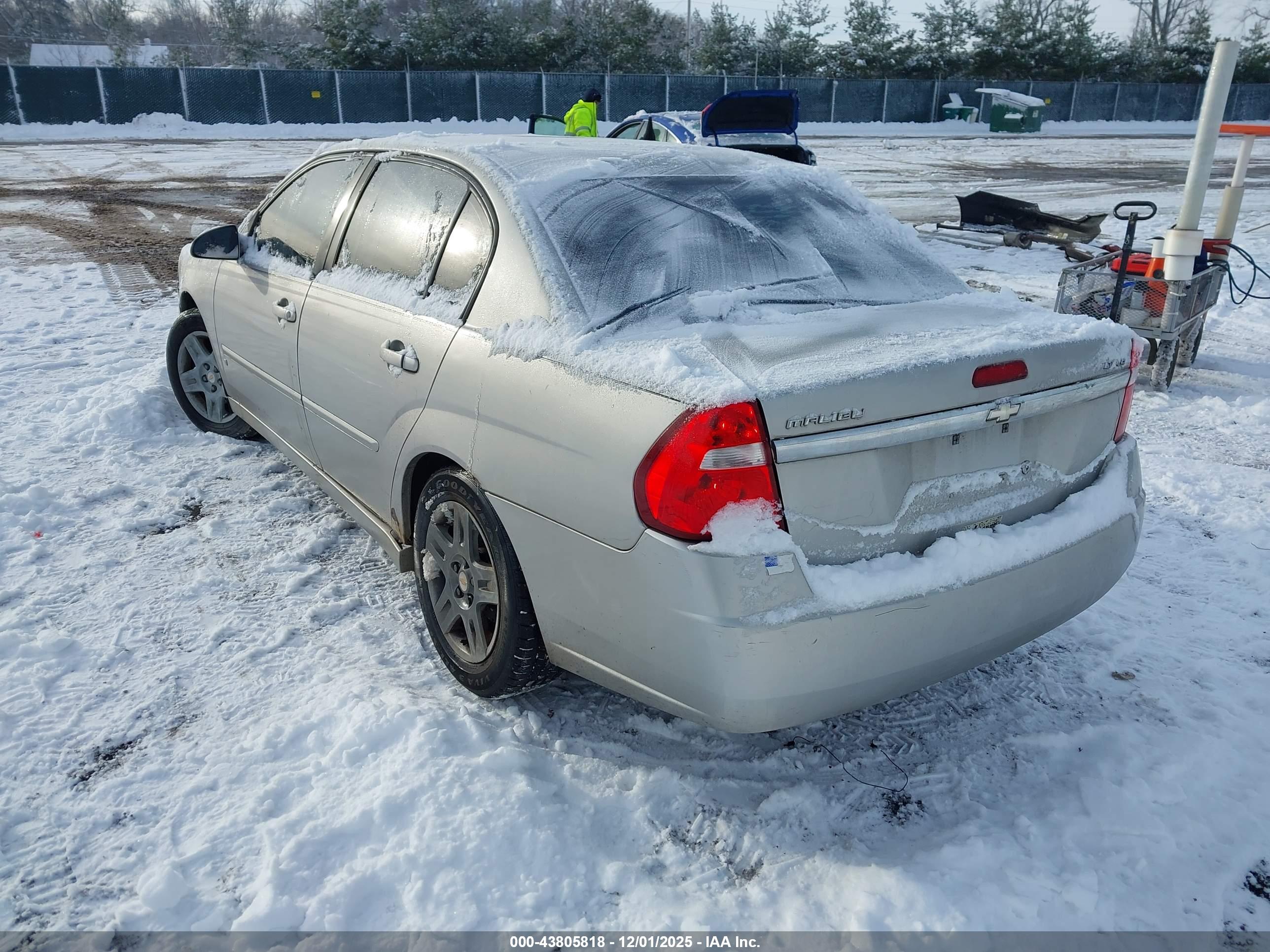 CHEVROLET MALIBU image 3