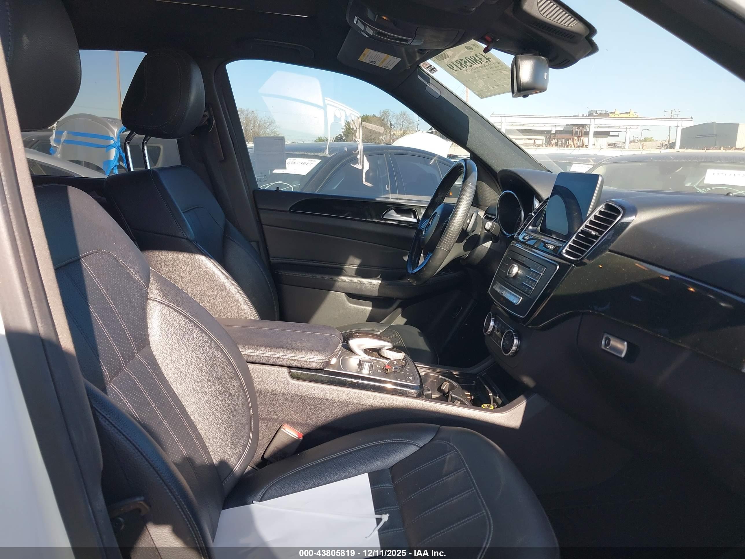 MERCEDES-BENZ GLE image 5
