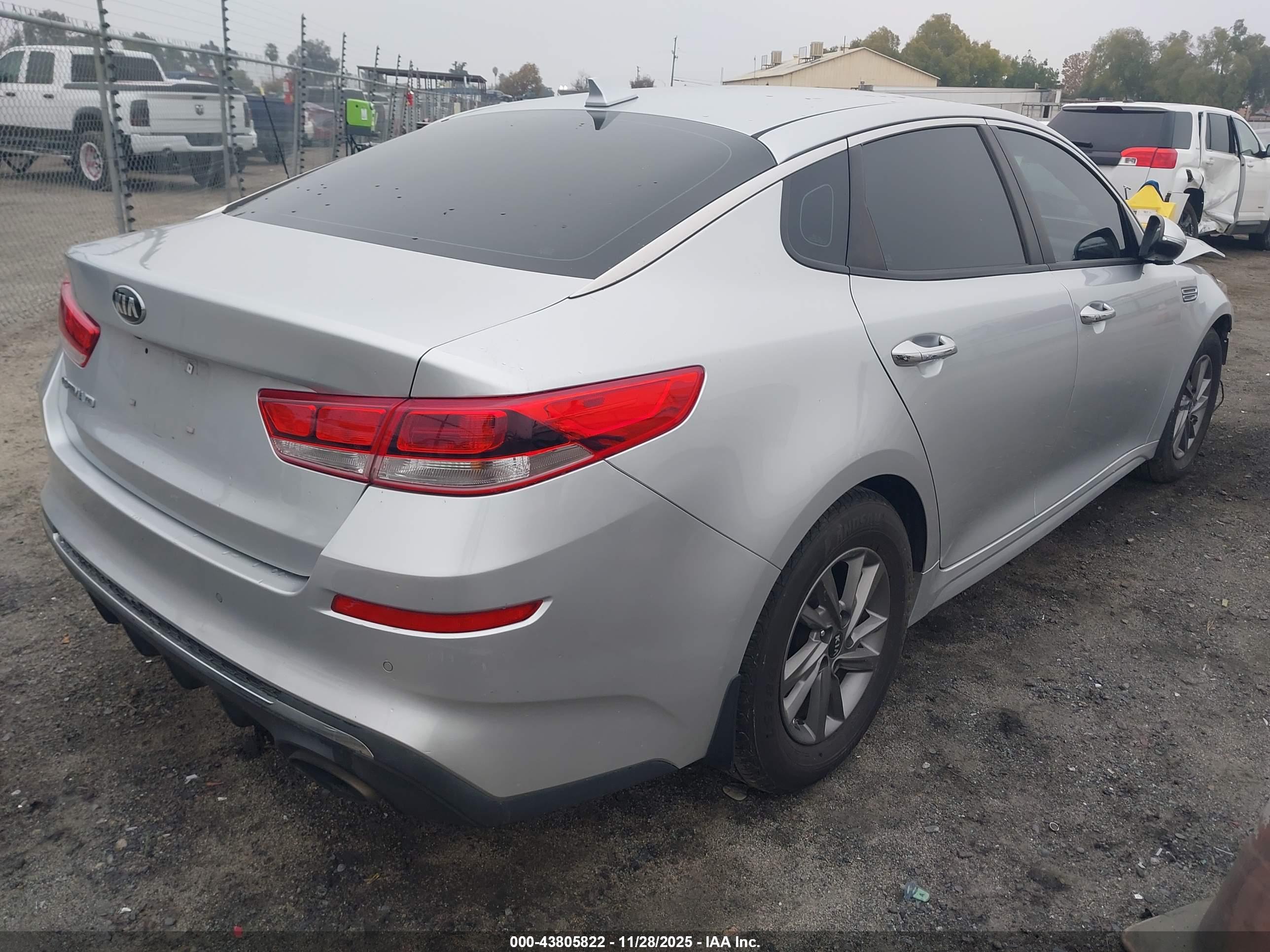 KIA OPTIMA image 4