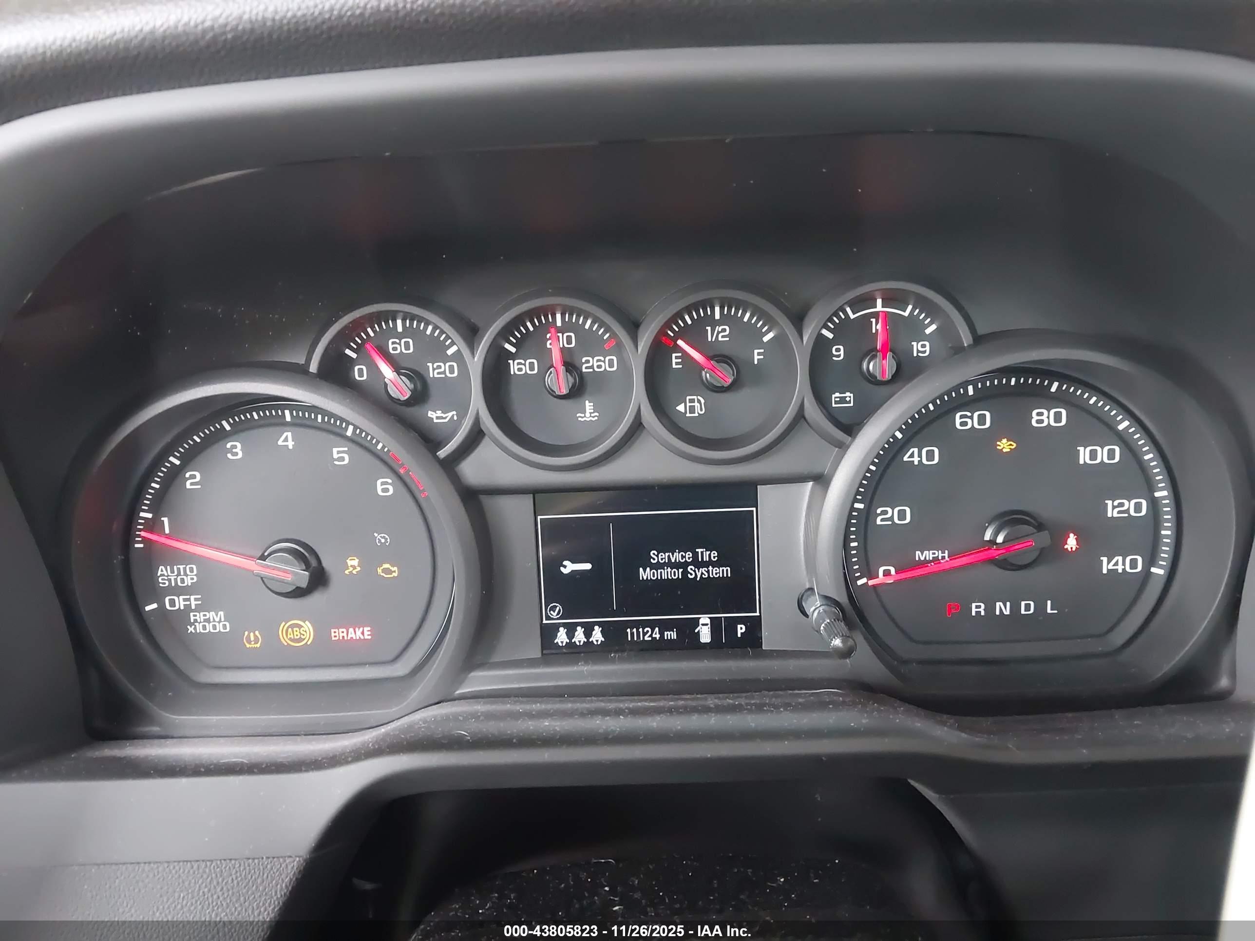 CHEVROLET SILVERADO image 7