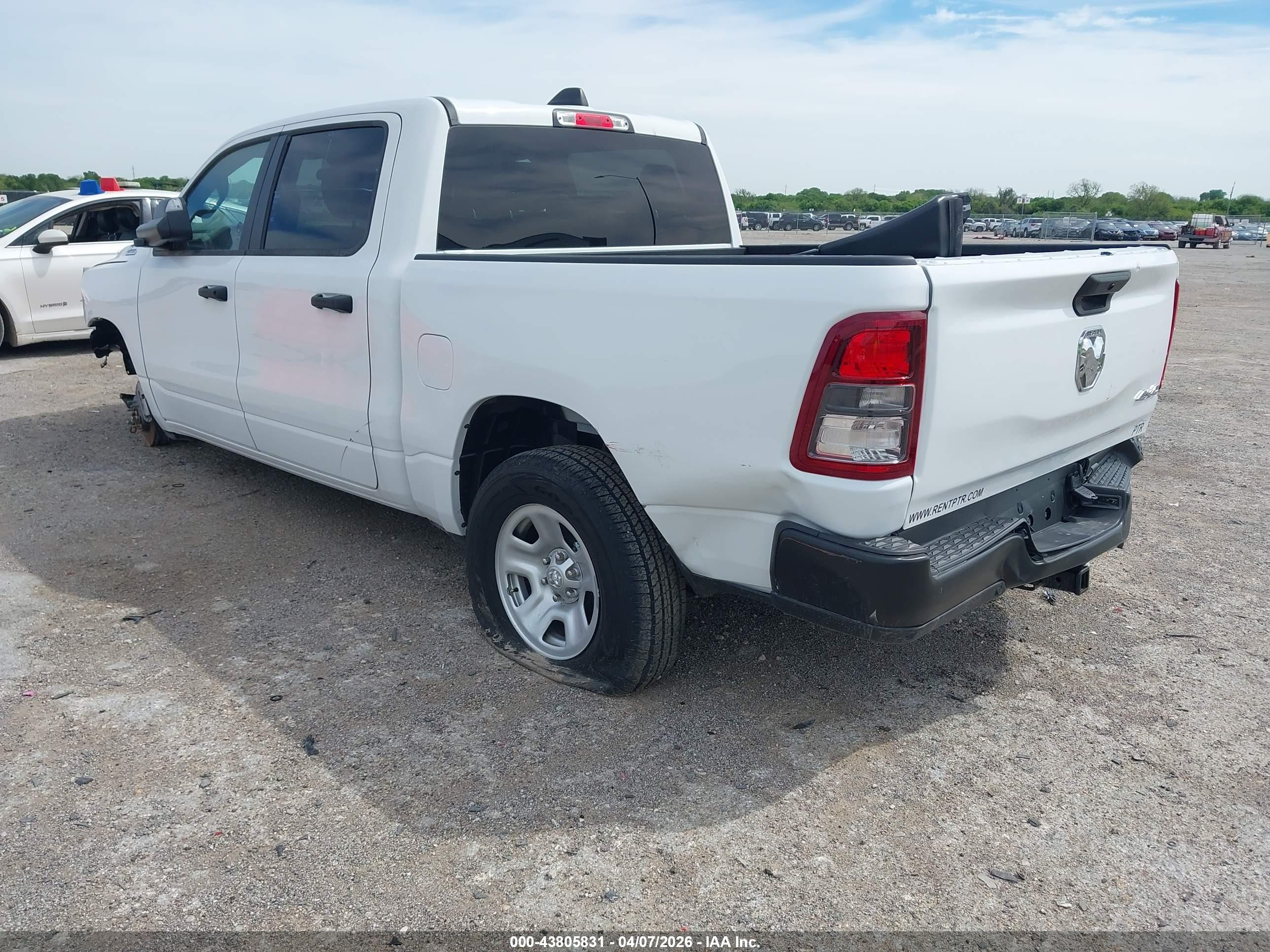 RAM 1500 image 3