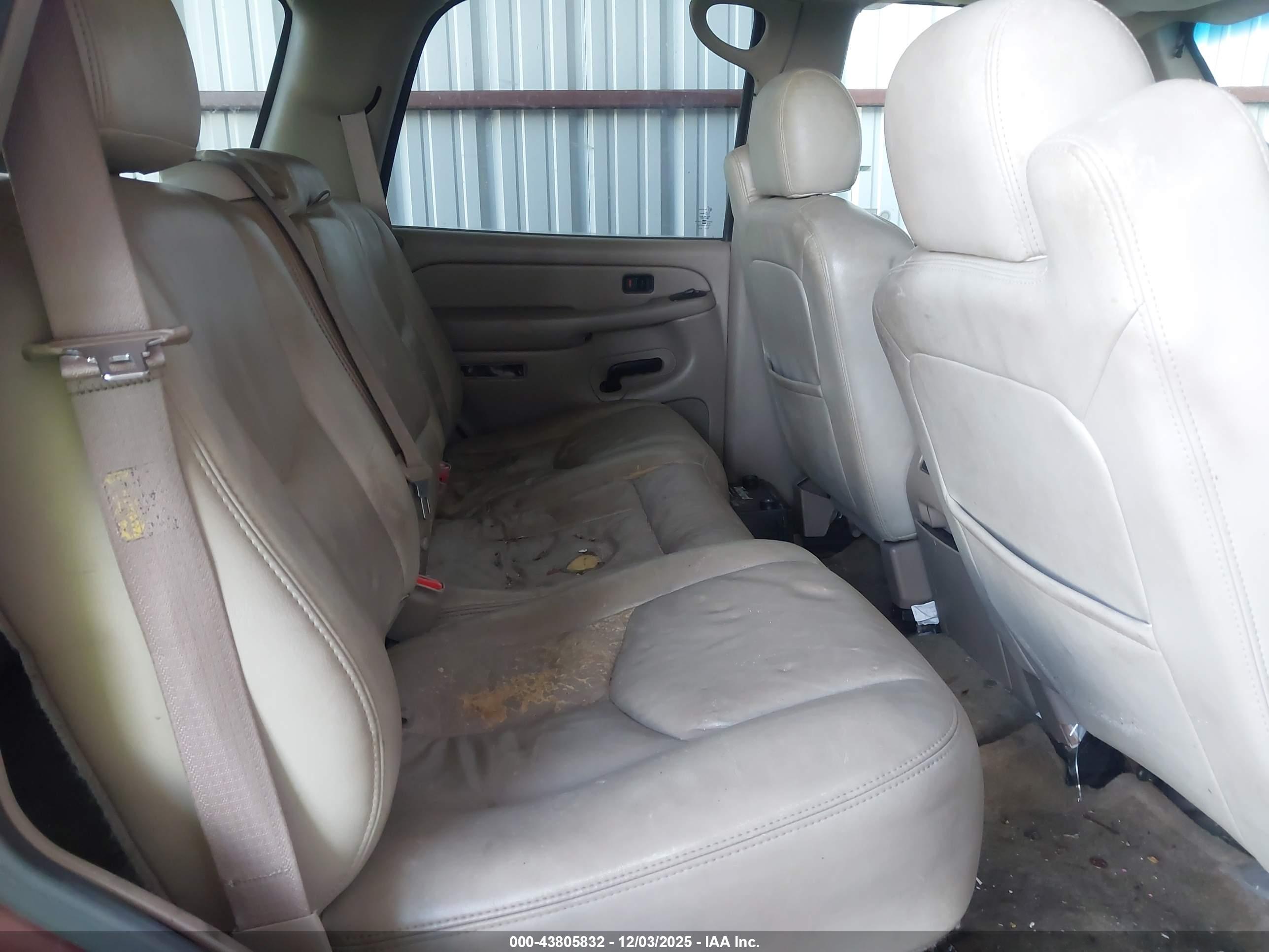 CHEVROLET TAHOE image 8