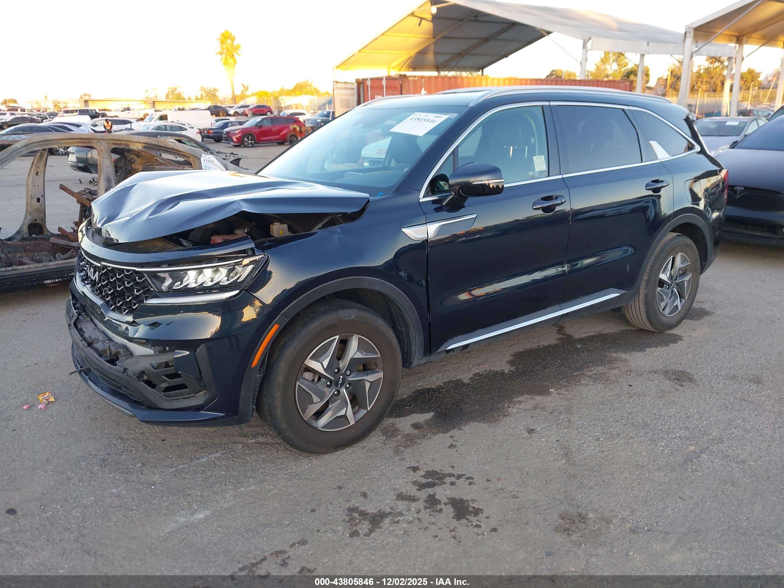 KIA SORENTO image 2