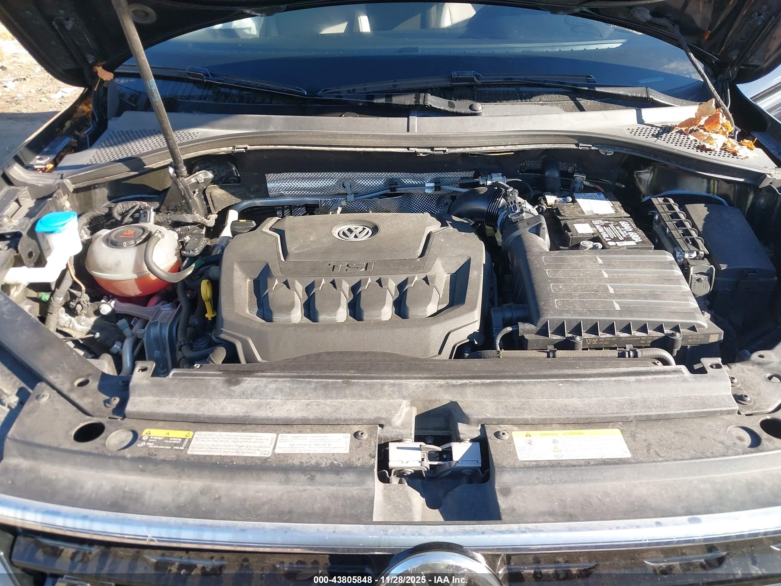 VOLKSWAGEN TIGUAN image 10