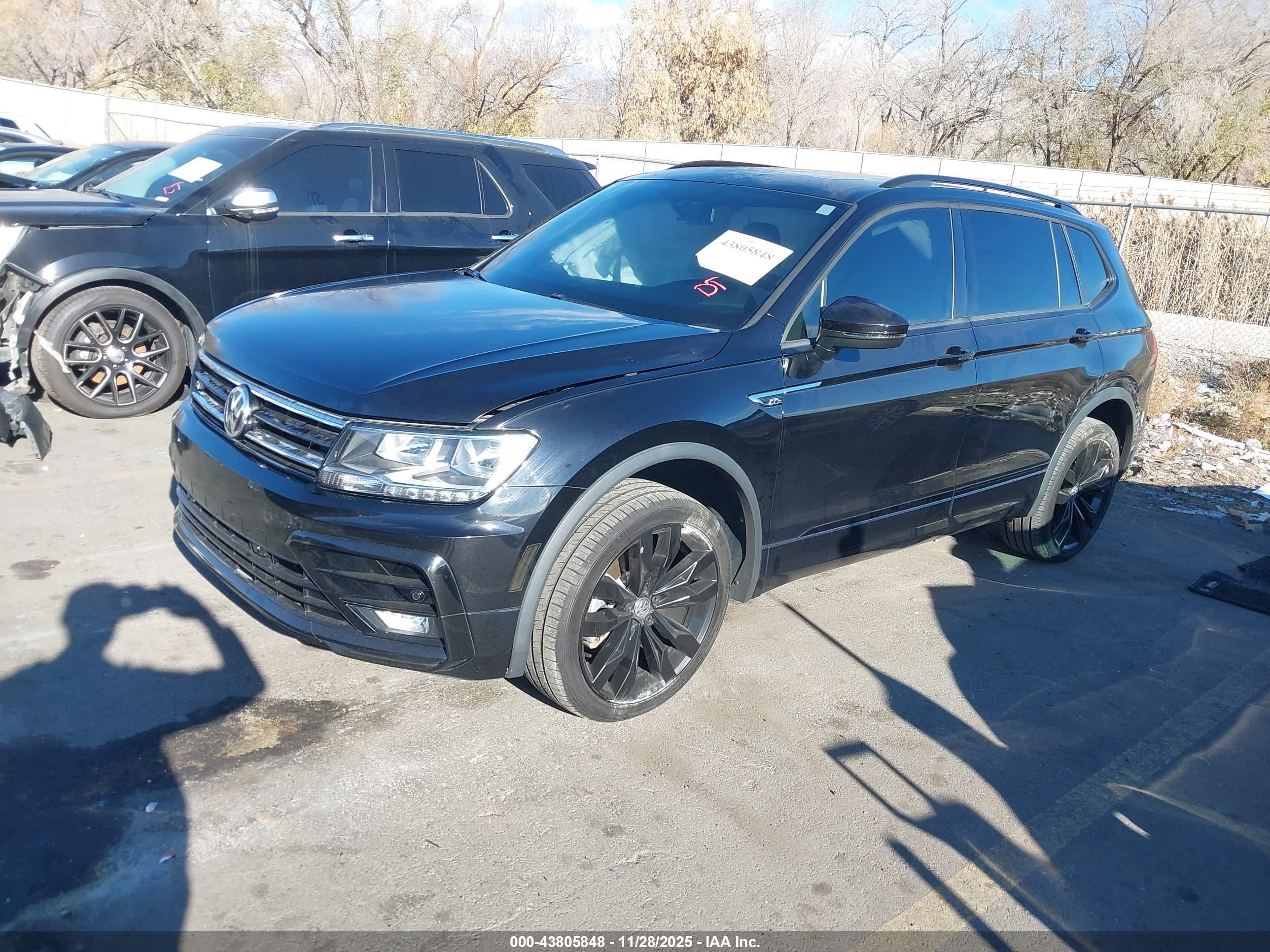 VOLKSWAGEN TIGUAN image 2