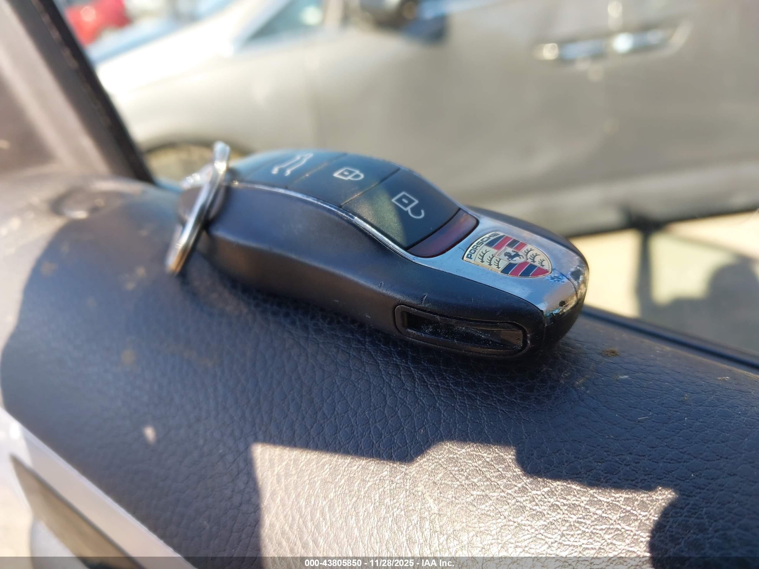 PORSCHE CAYENNE image 11