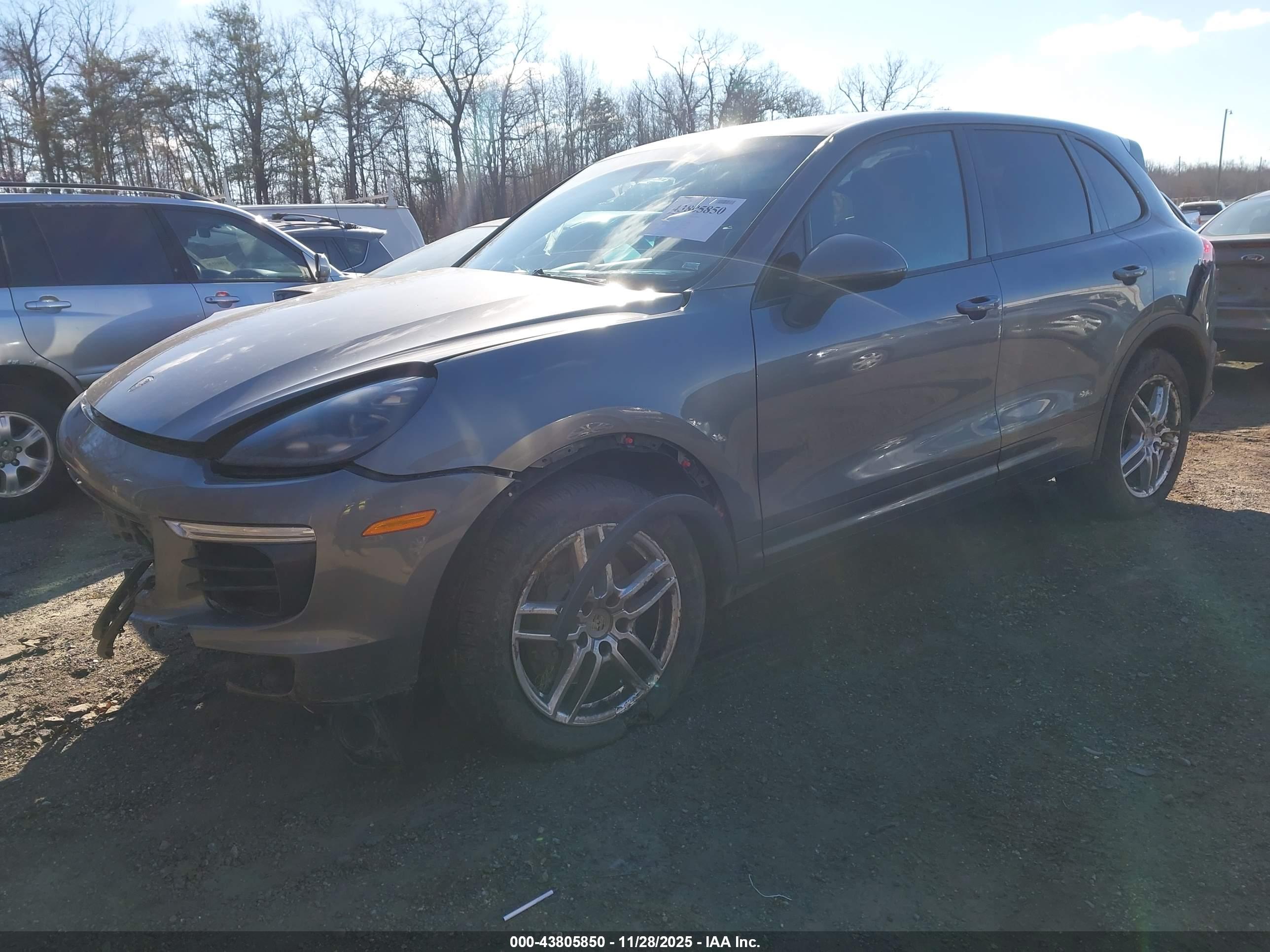PORSCHE CAYENNE image 2