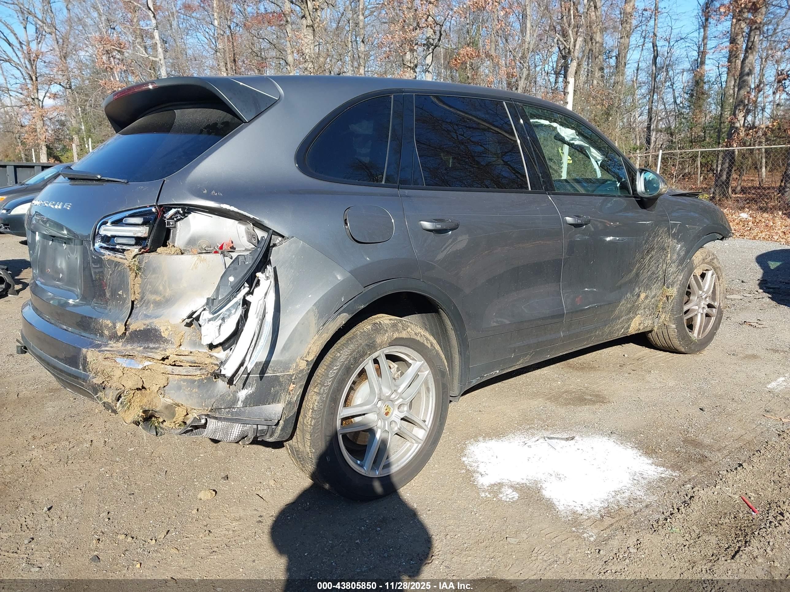 PORSCHE CAYENNE image 4
