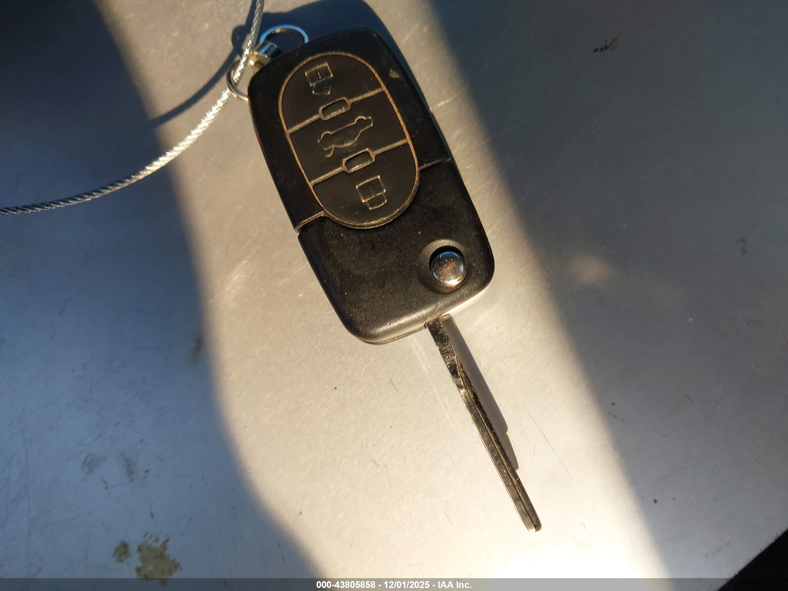 AUDI TT image 11