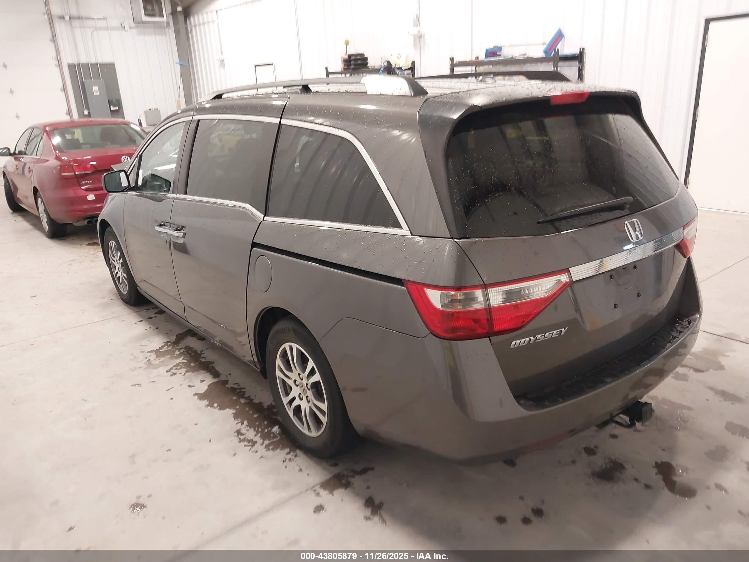 HONDA ODYSSEY image 3