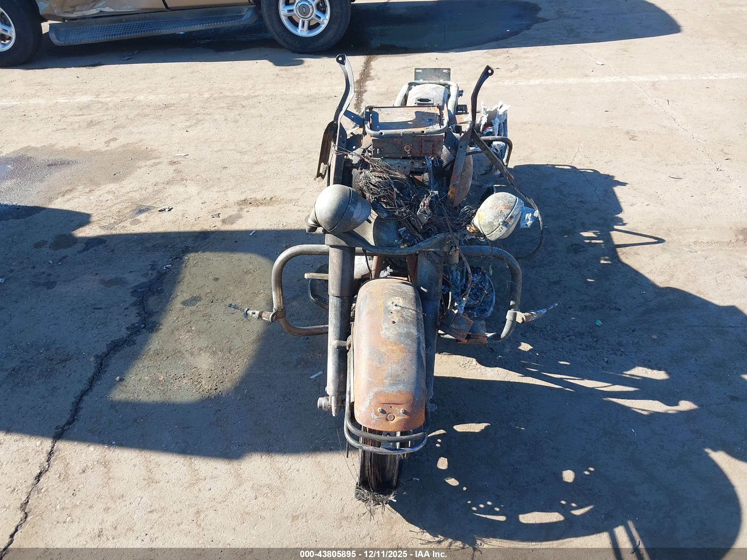 HARLEY-DAVIDSON FLHT image 5