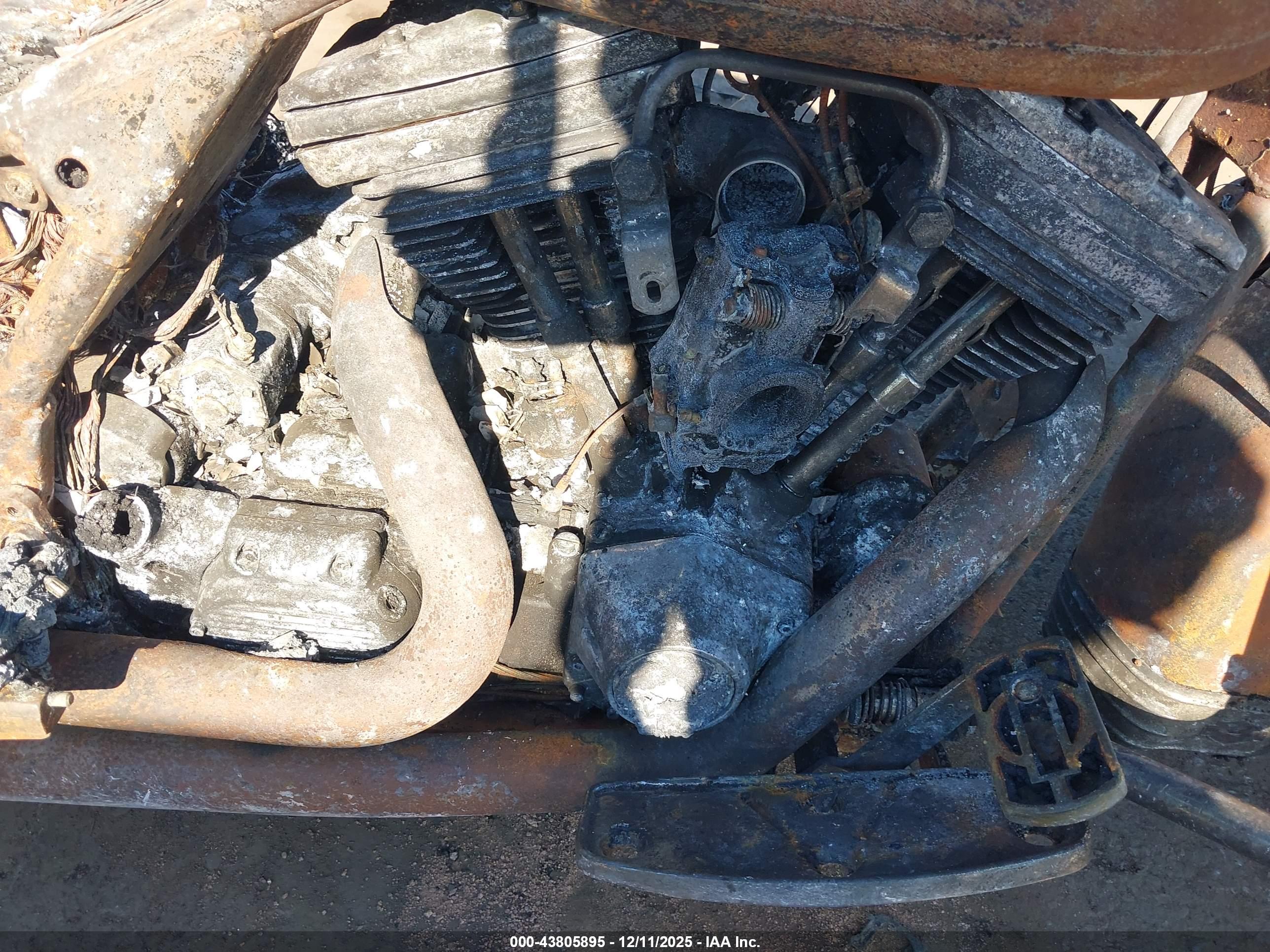 HARLEY-DAVIDSON FLHT image 8