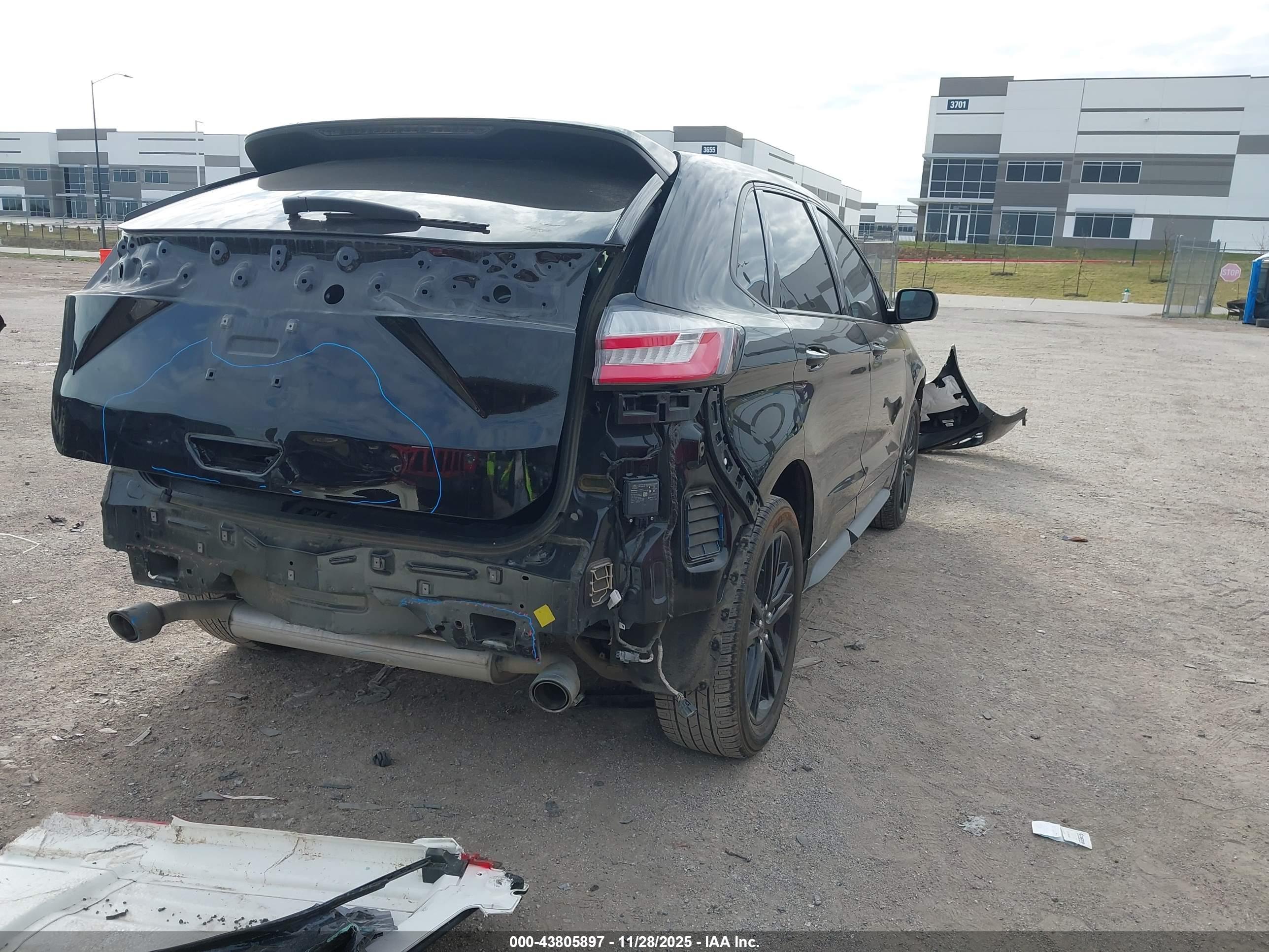 FORD EDGE image 4