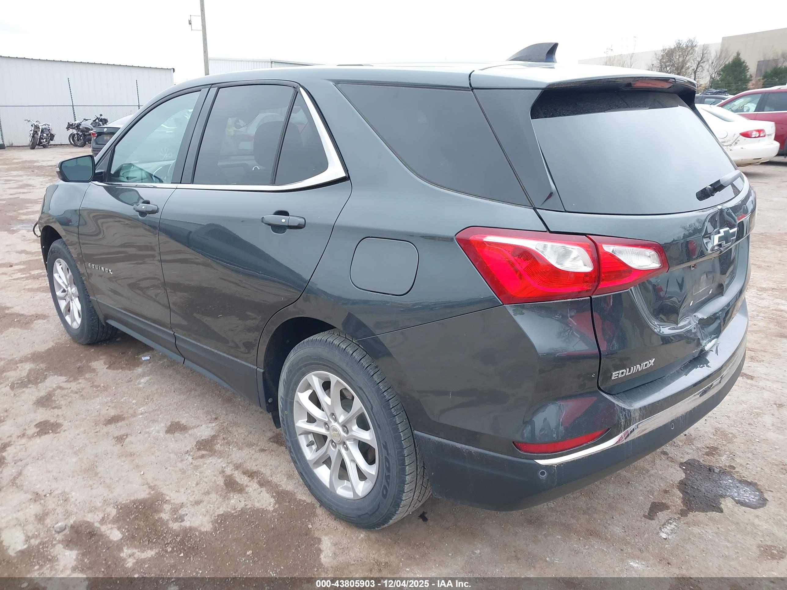 CHEVROLET EQUINOX image 3