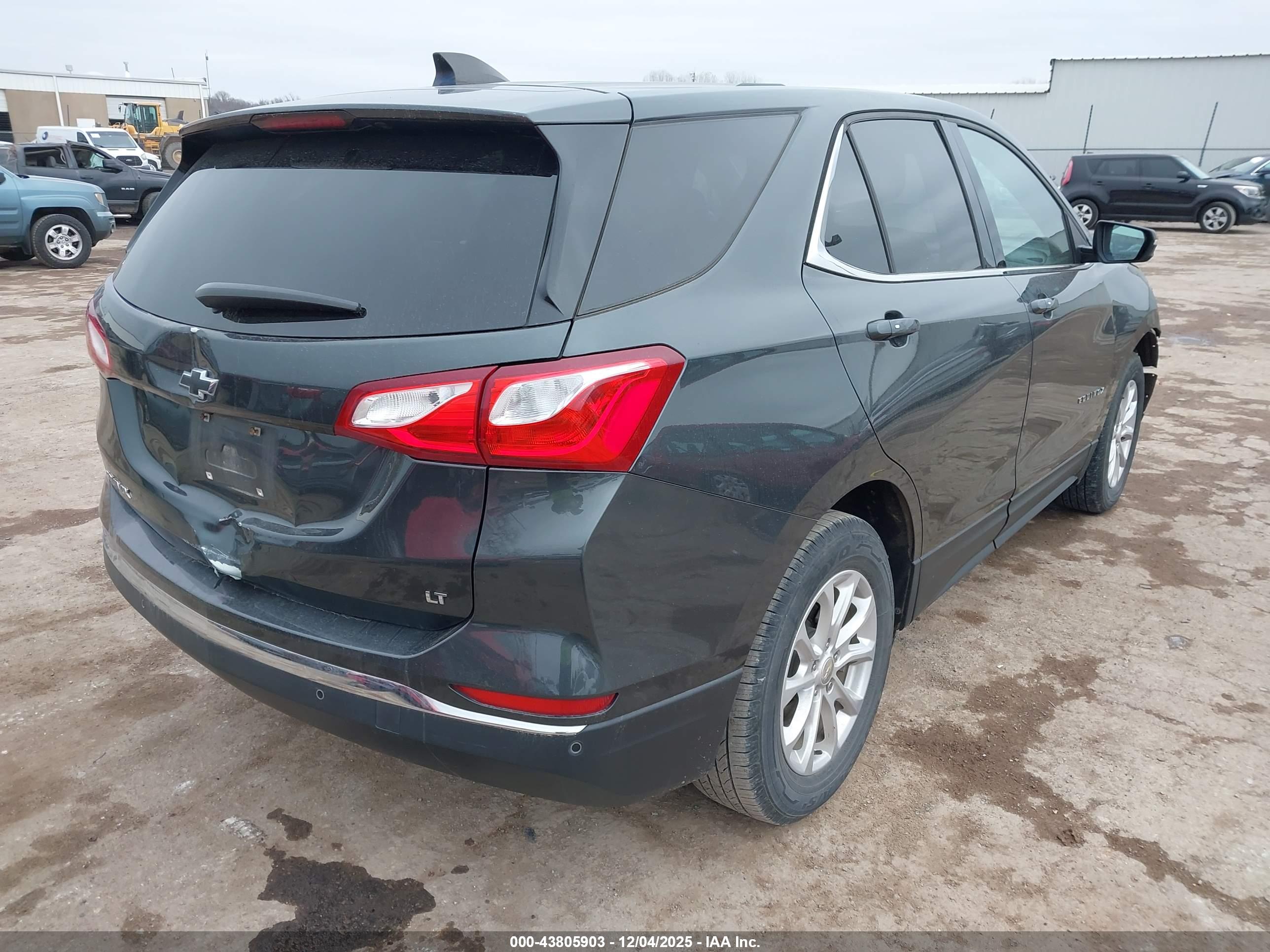 CHEVROLET EQUINOX image 4