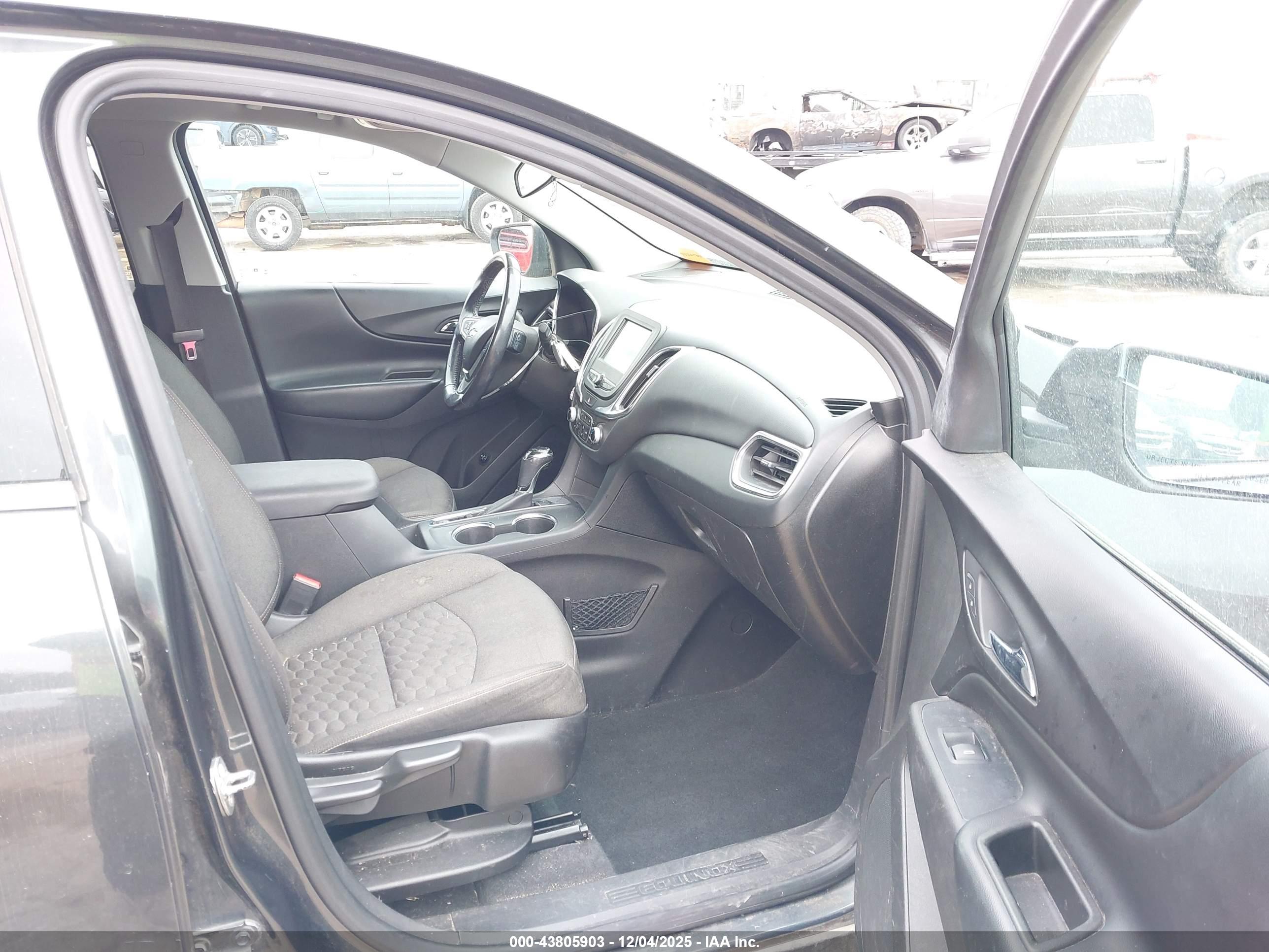 CHEVROLET EQUINOX image 5