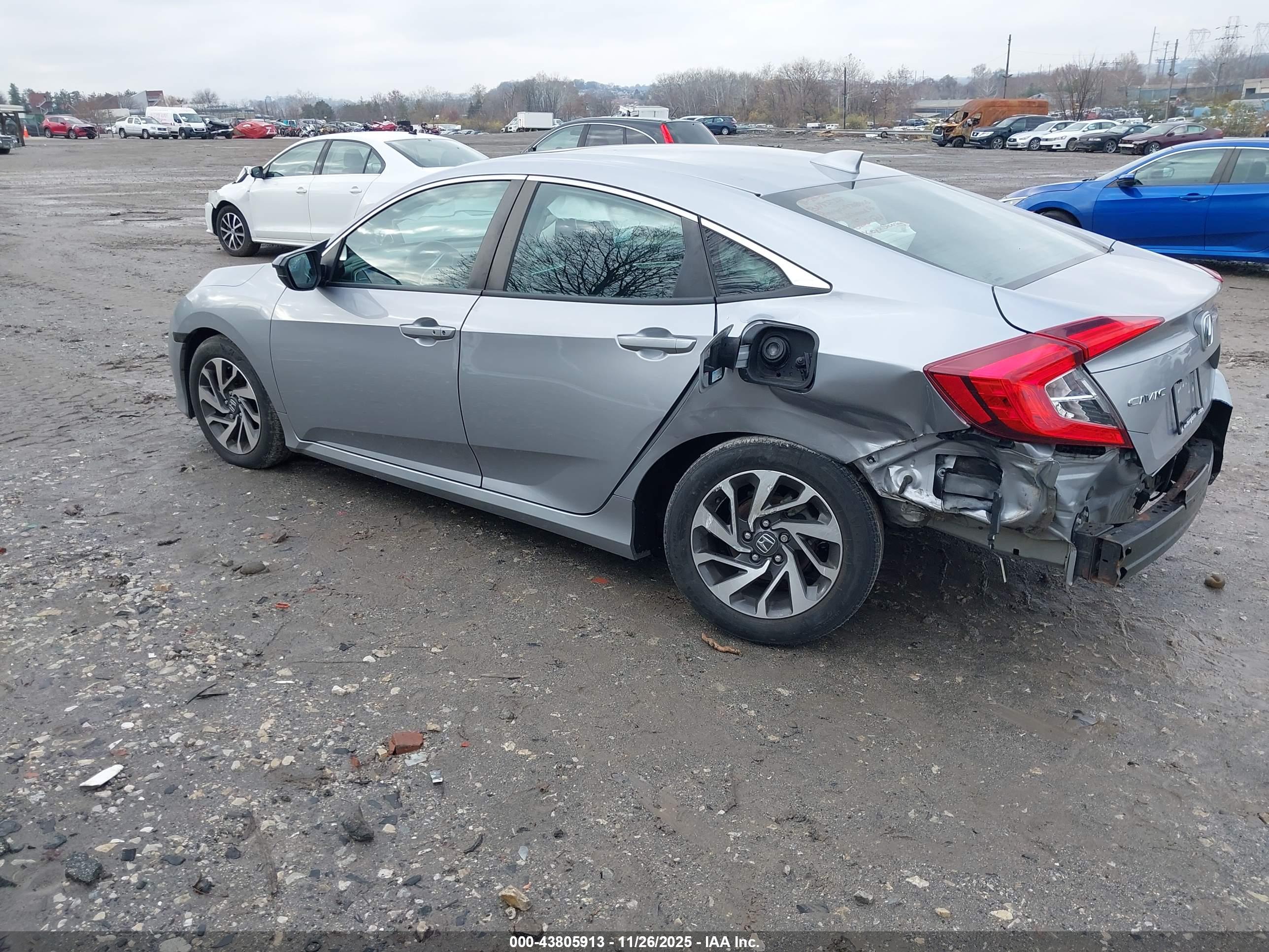 HONDA CIVIC image 3