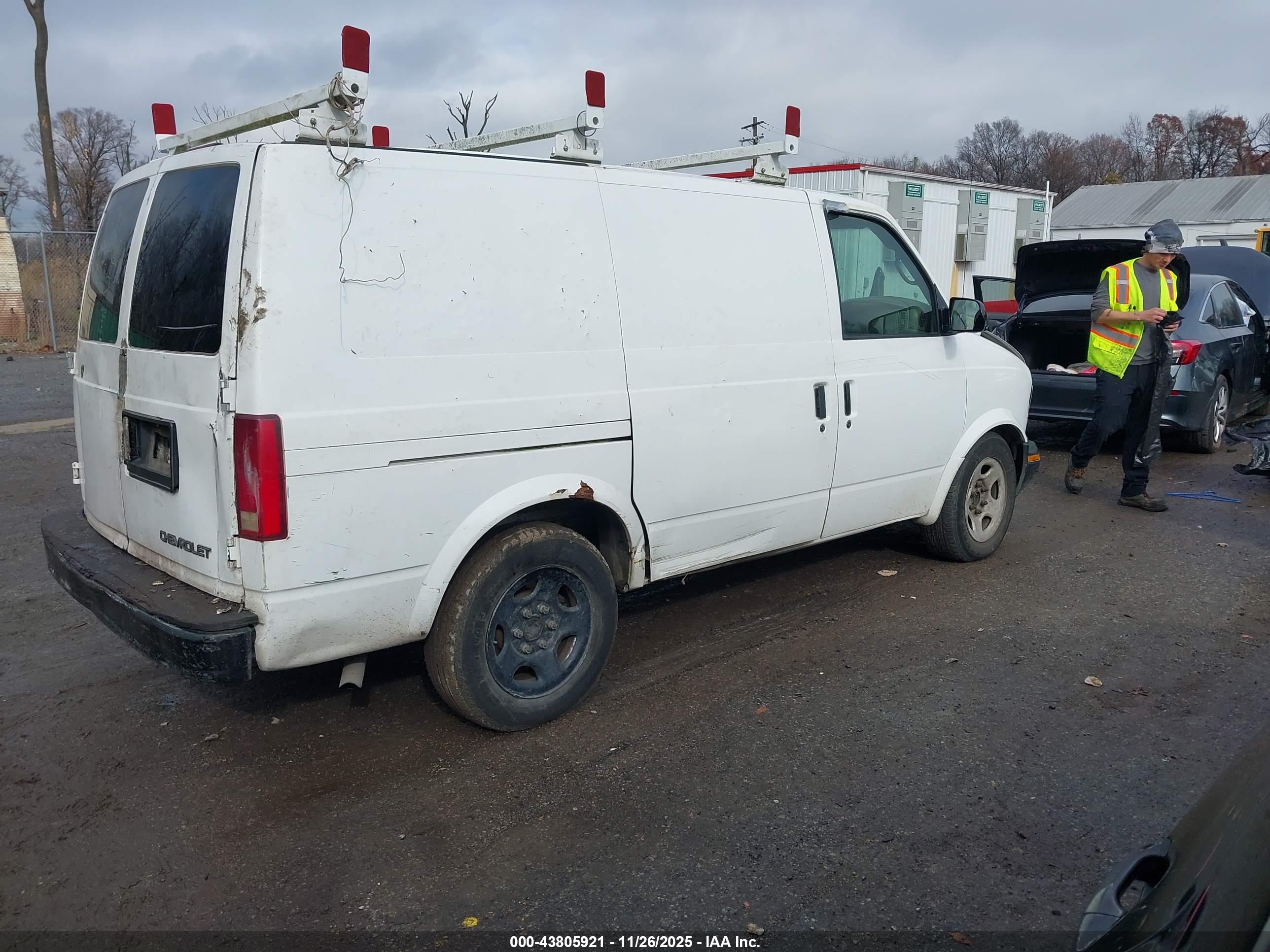 CHEVROLET ASTRO image 4