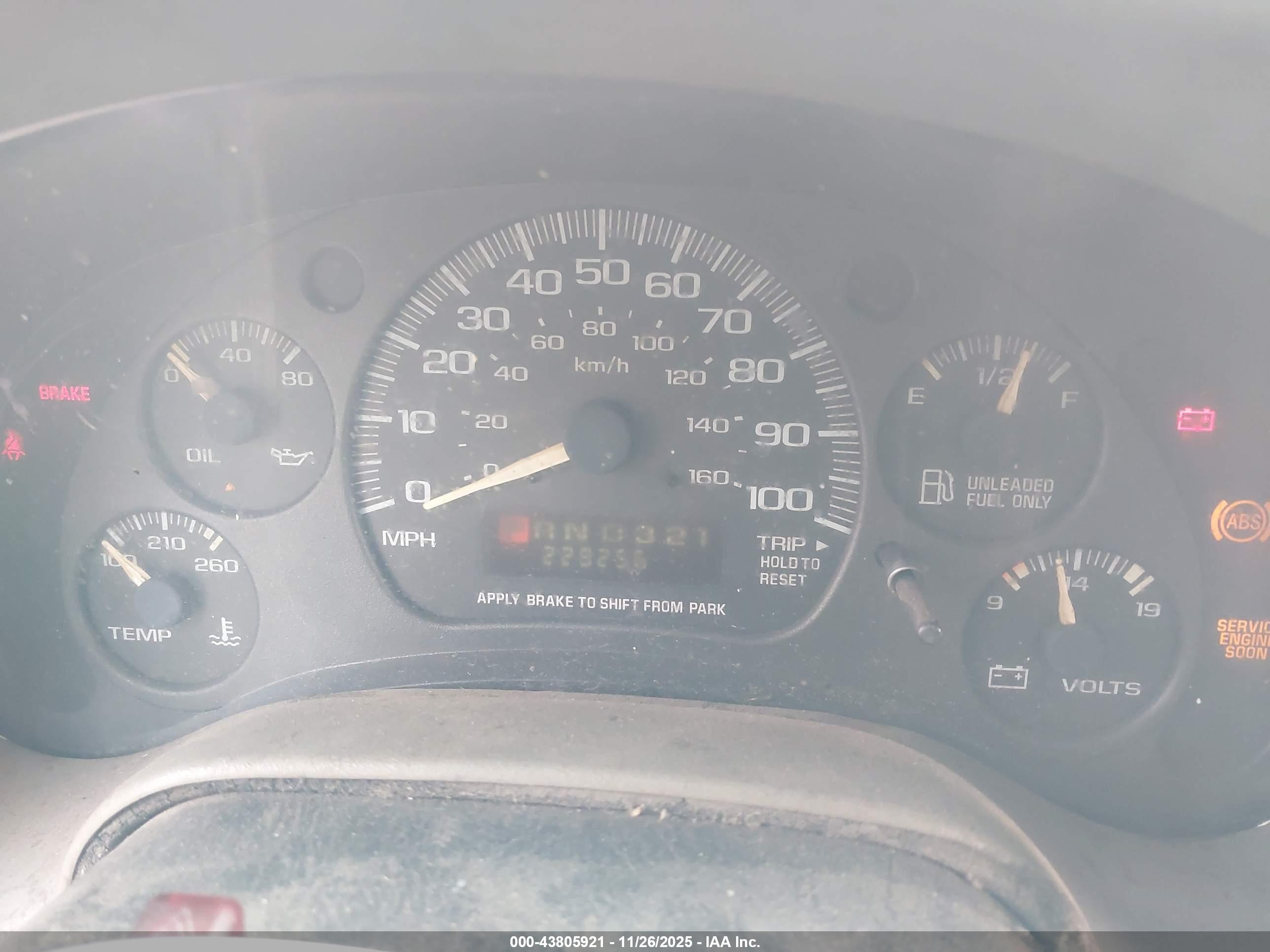 CHEVROLET ASTRO image 7