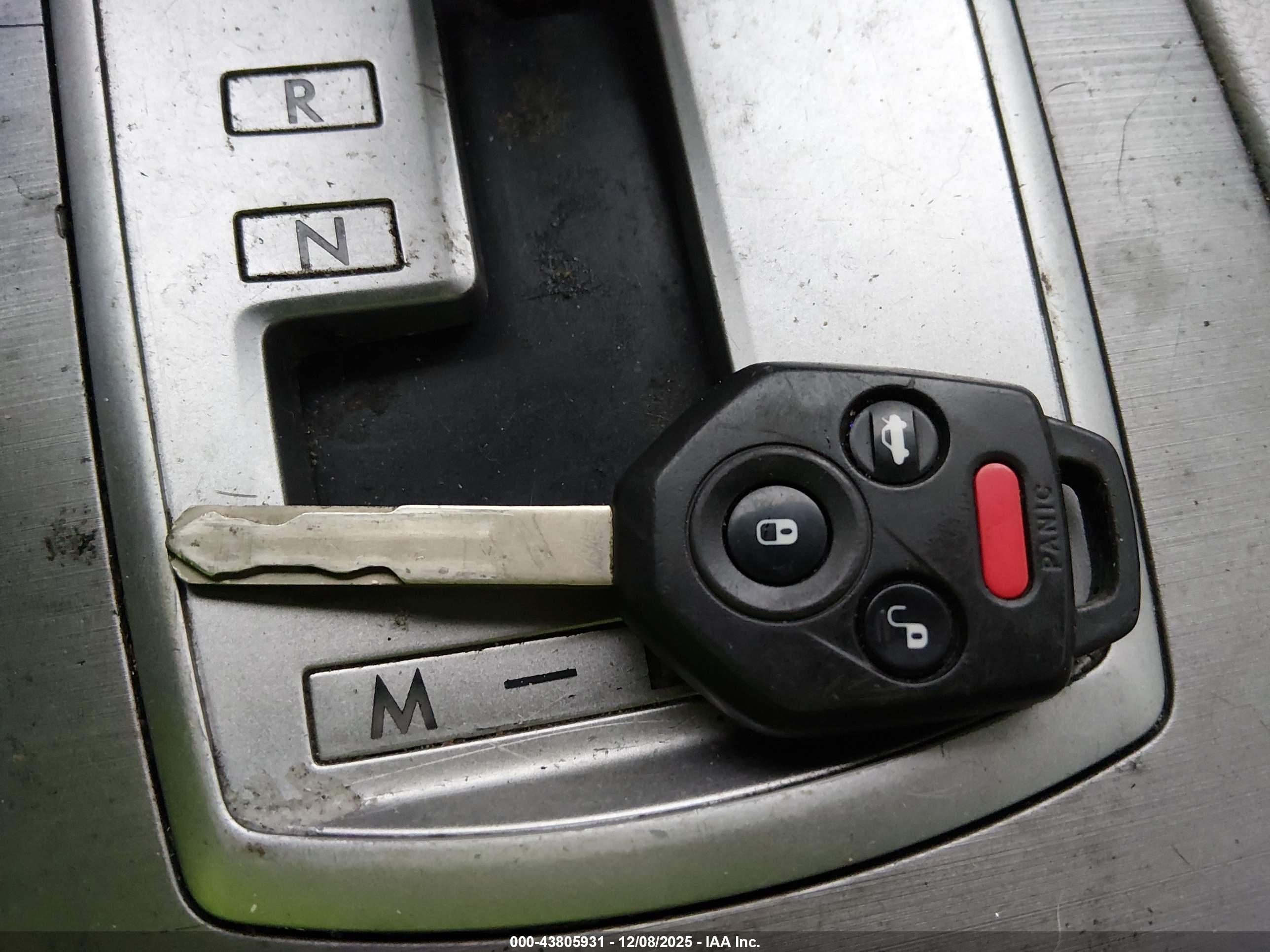 SUBARU LEGACY image 11