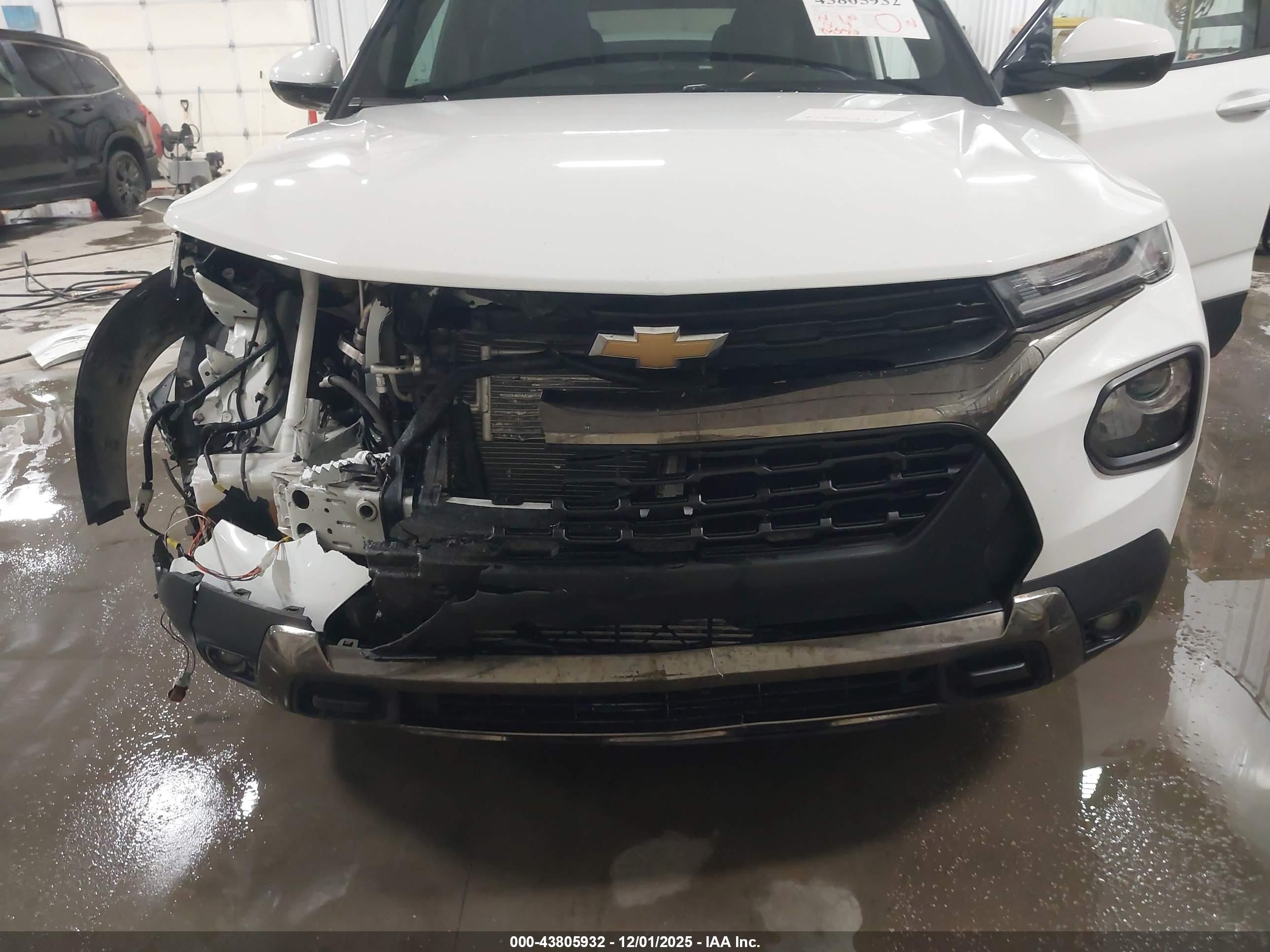 CHEVROLET TRAILBLAZER image 6