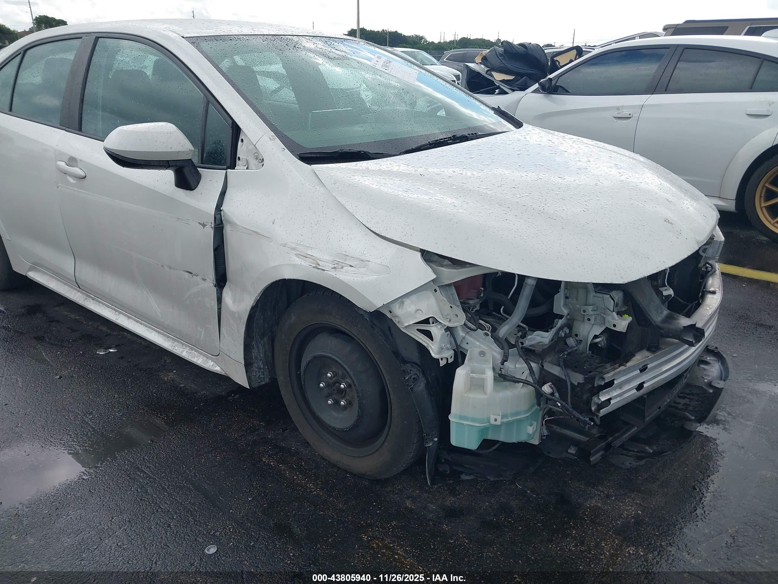 TOYOTA COROLLA image 6