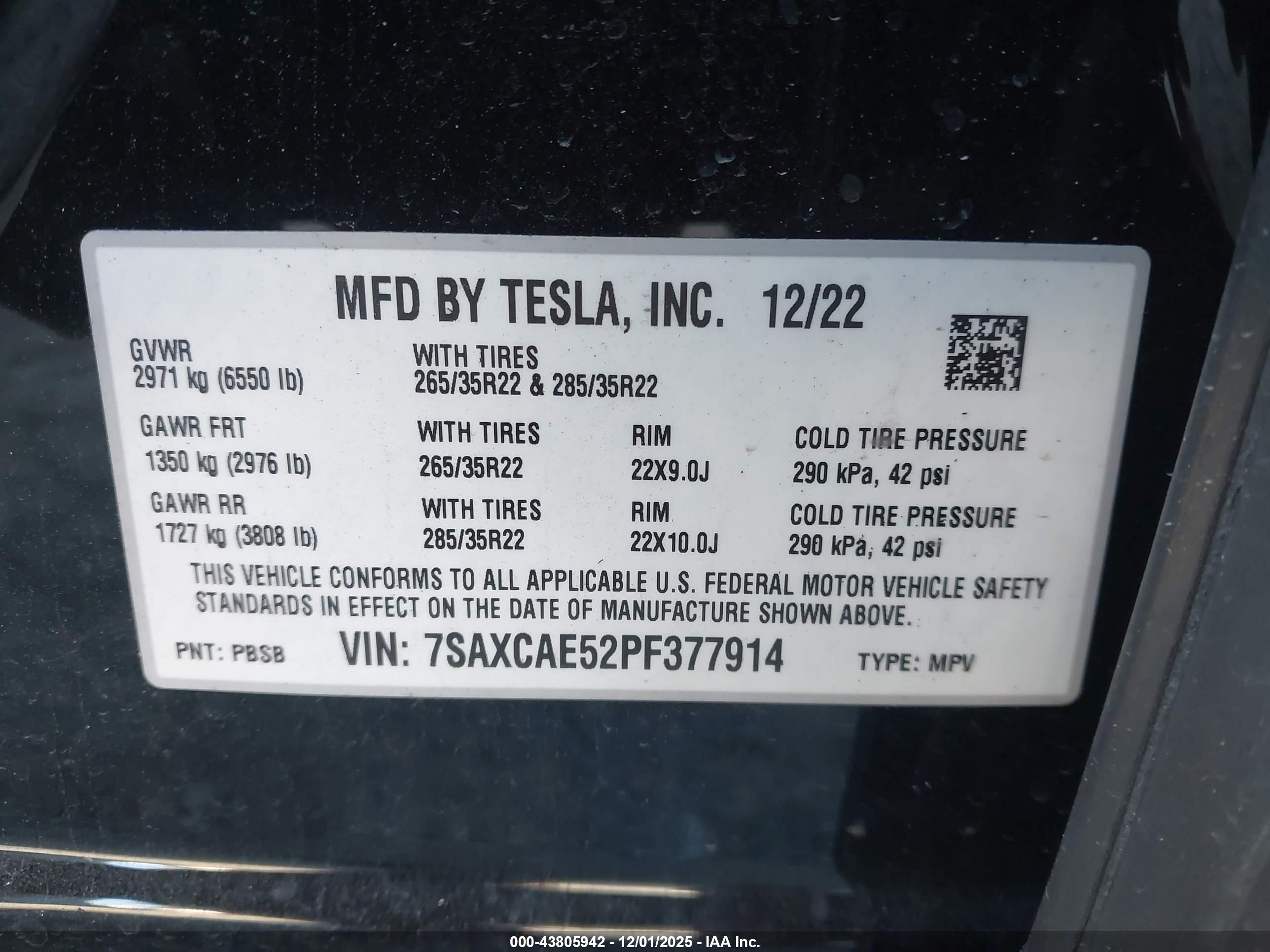 TESLA MODEL image 9