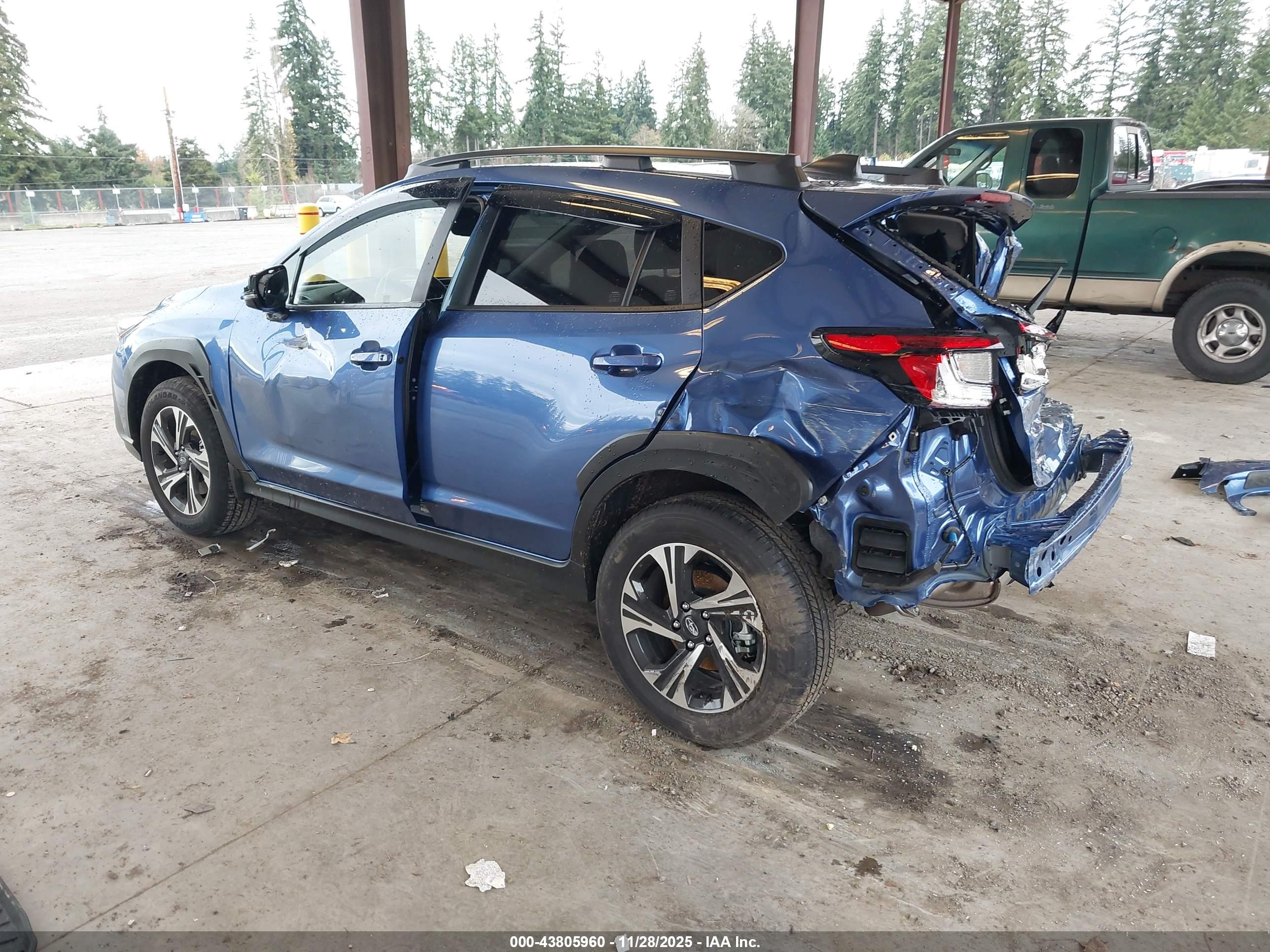 SUBARU CROSSTREK image 3