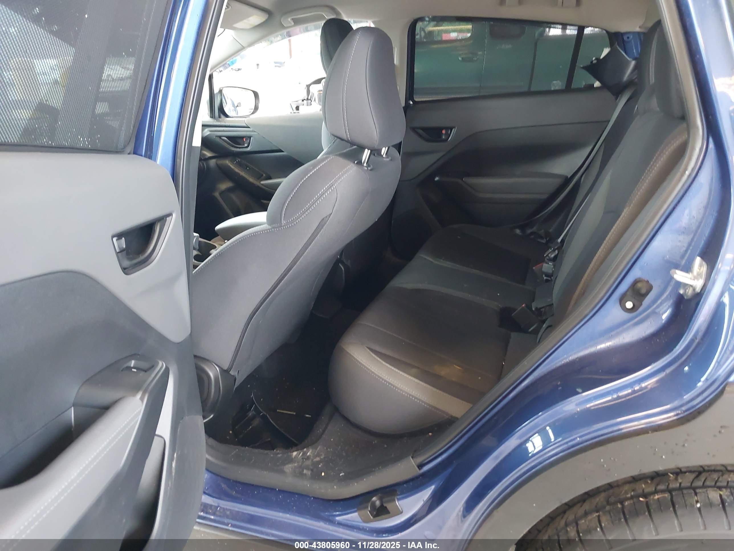 SUBARU CROSSTREK image 8