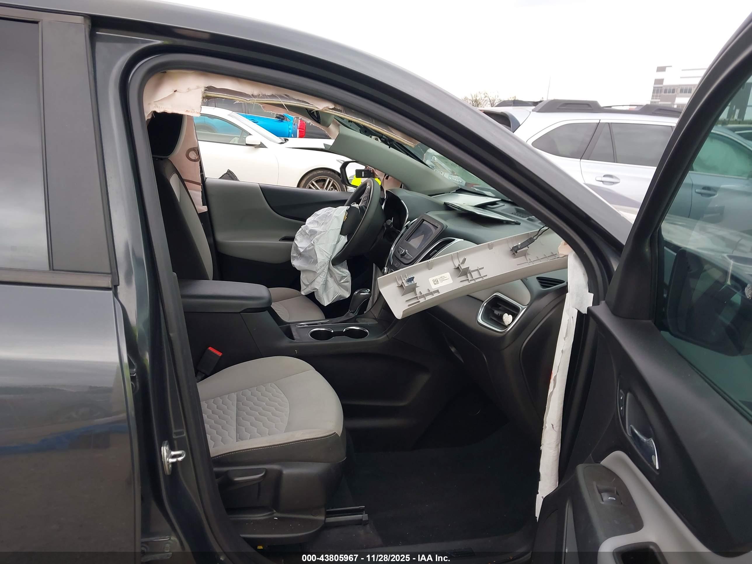 CHEVROLET EQUINOX image 5