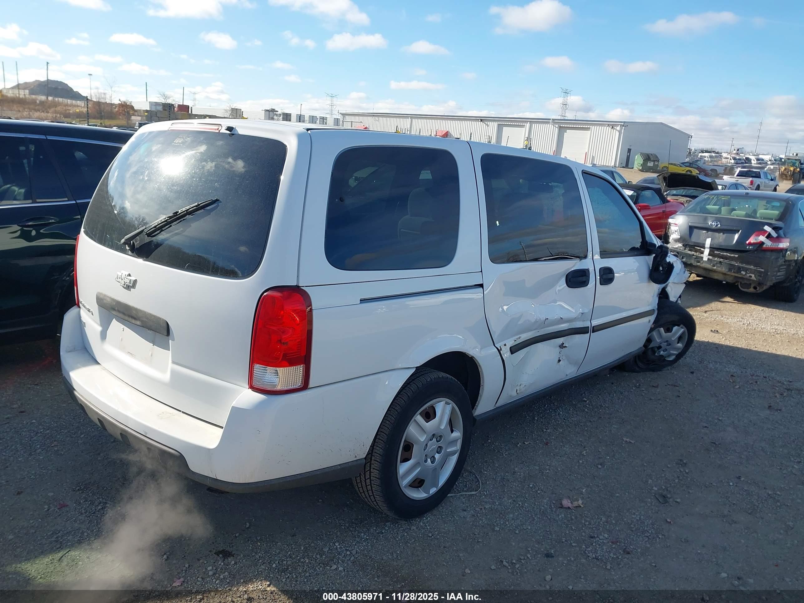 CHEVROLET UPLANDER image 4