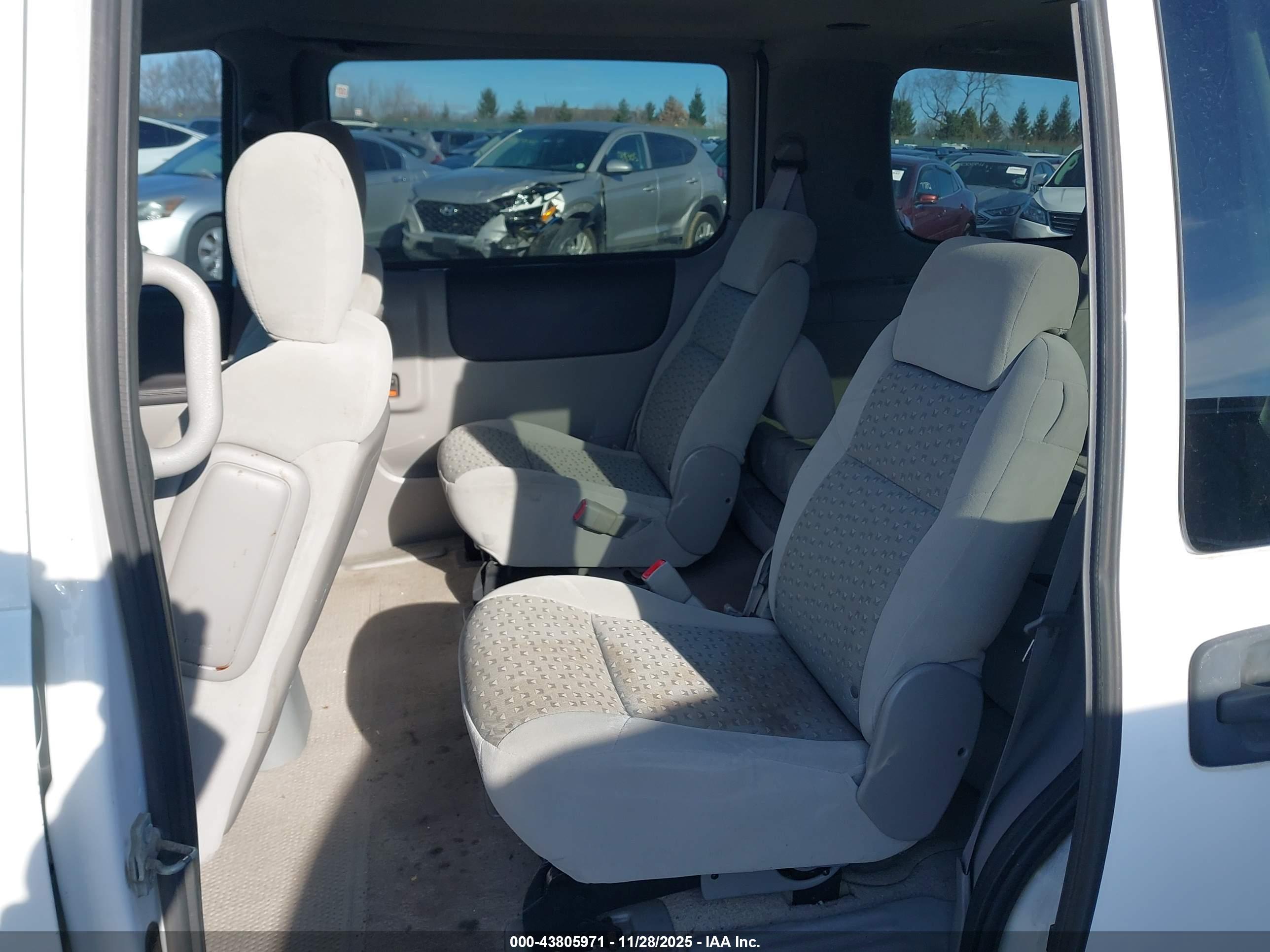 CHEVROLET UPLANDER image 8